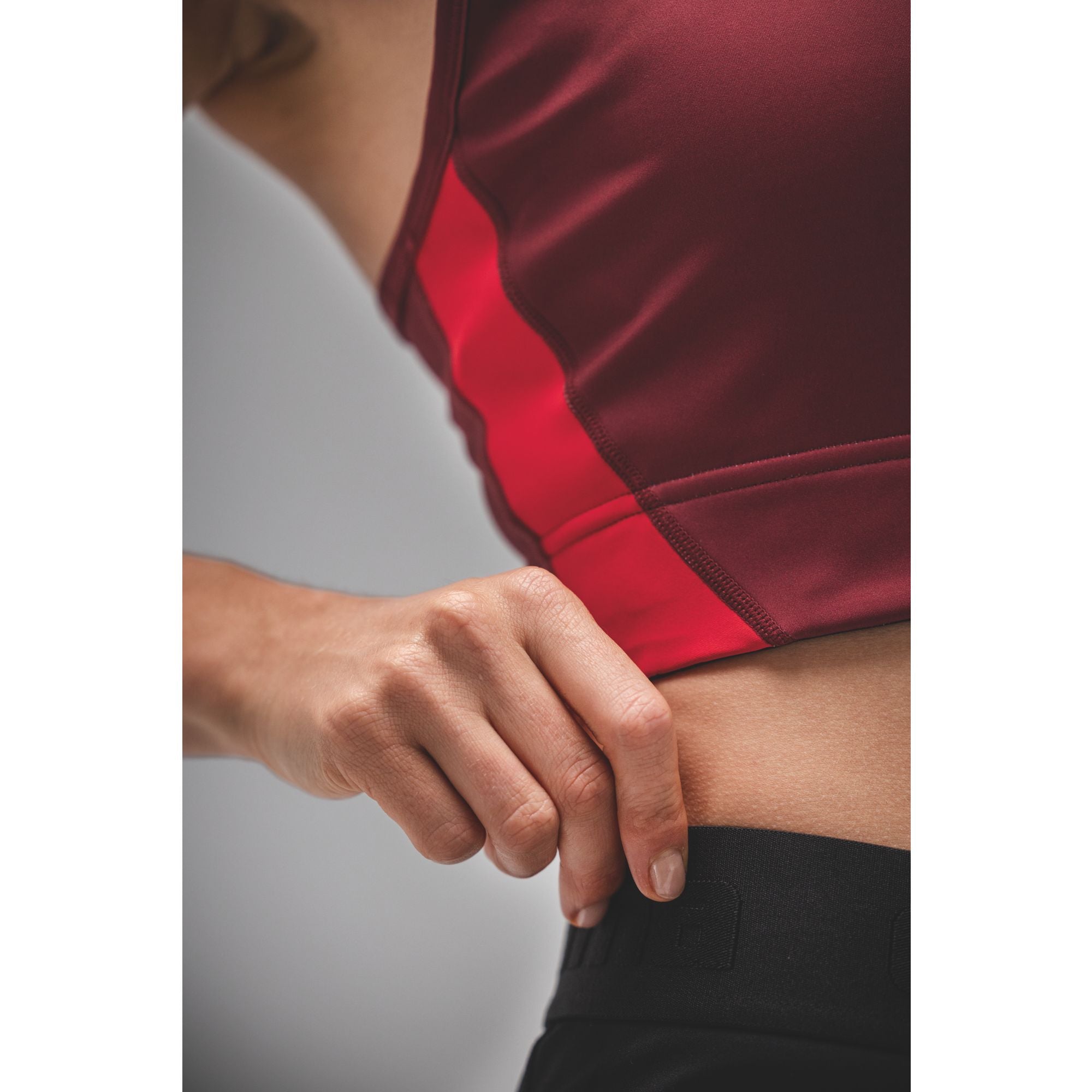 Sciatháin T&f Erima Bra Dearg