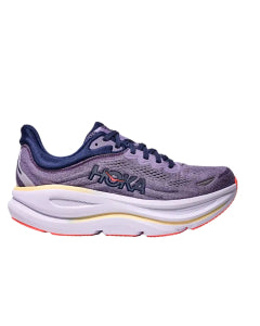 Op hardloopsneakers voor dames