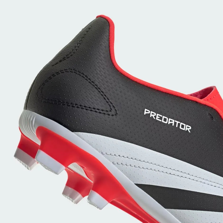 Buataisí Peile Adidas Unisex Predator Club Fxg Dubh Dubh