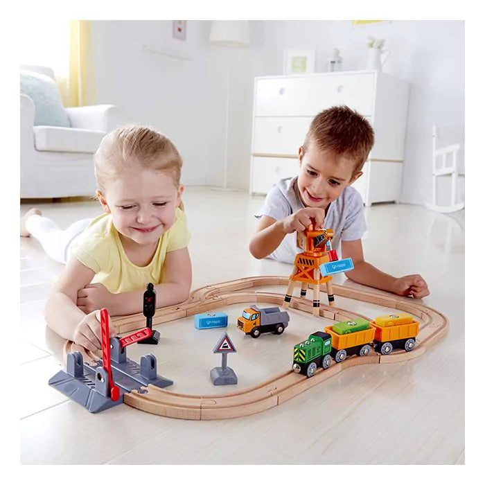 Hape Crossing & Crane Set