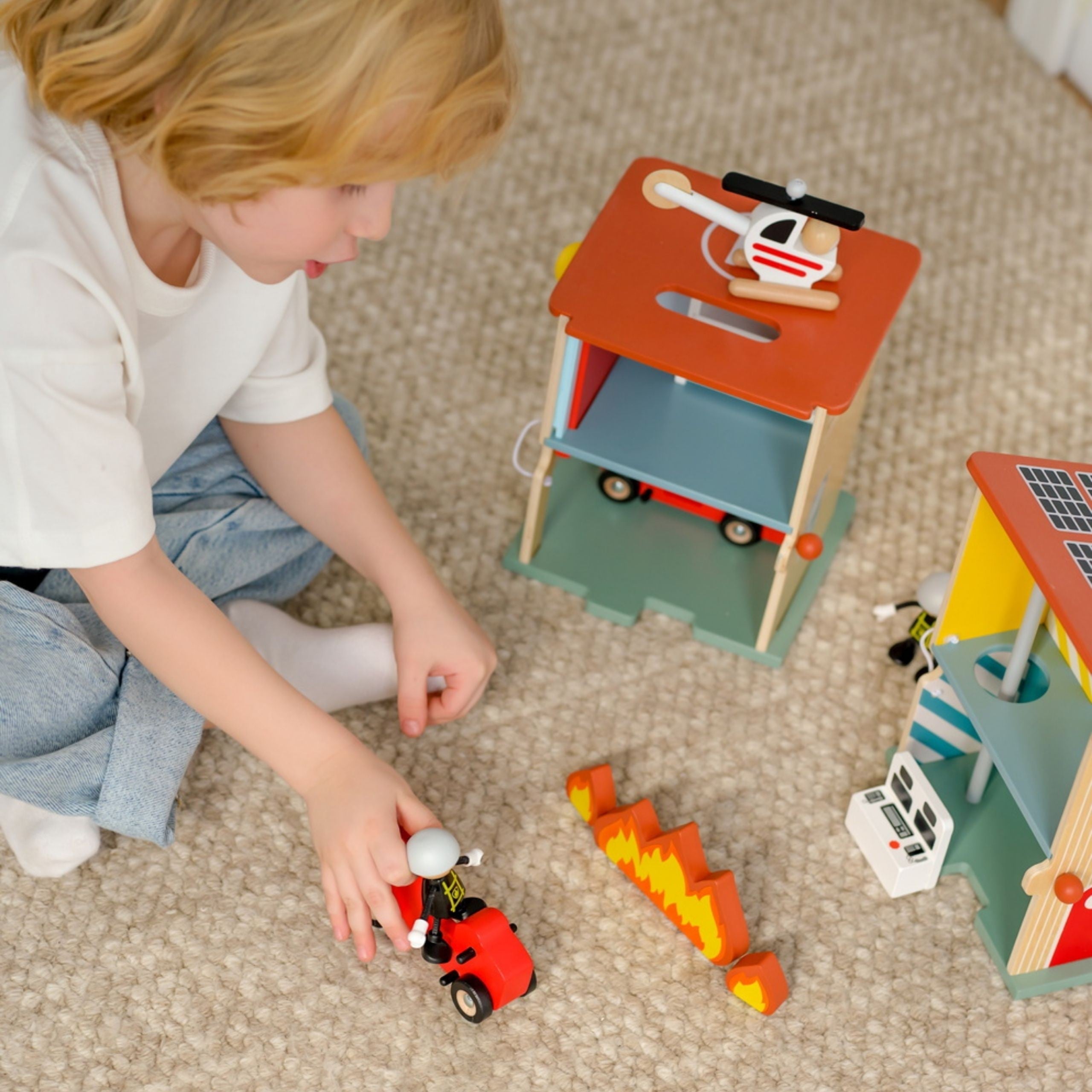 Classic World Wooden Fire Station Garage Car Helicopter Figures 13pcs.