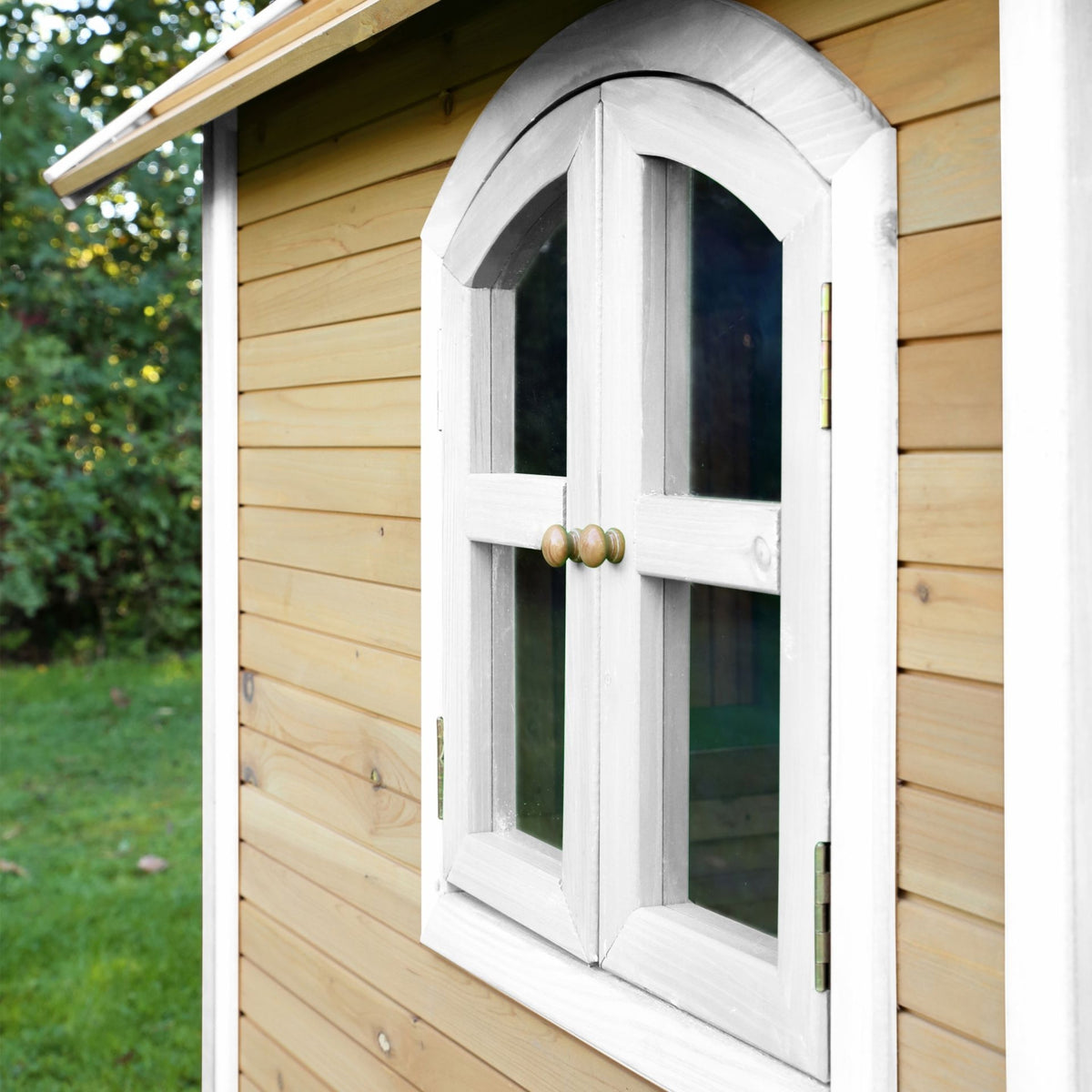 Axi Holzhaus mit Fenstern Alex Spielhaus 178 cm
