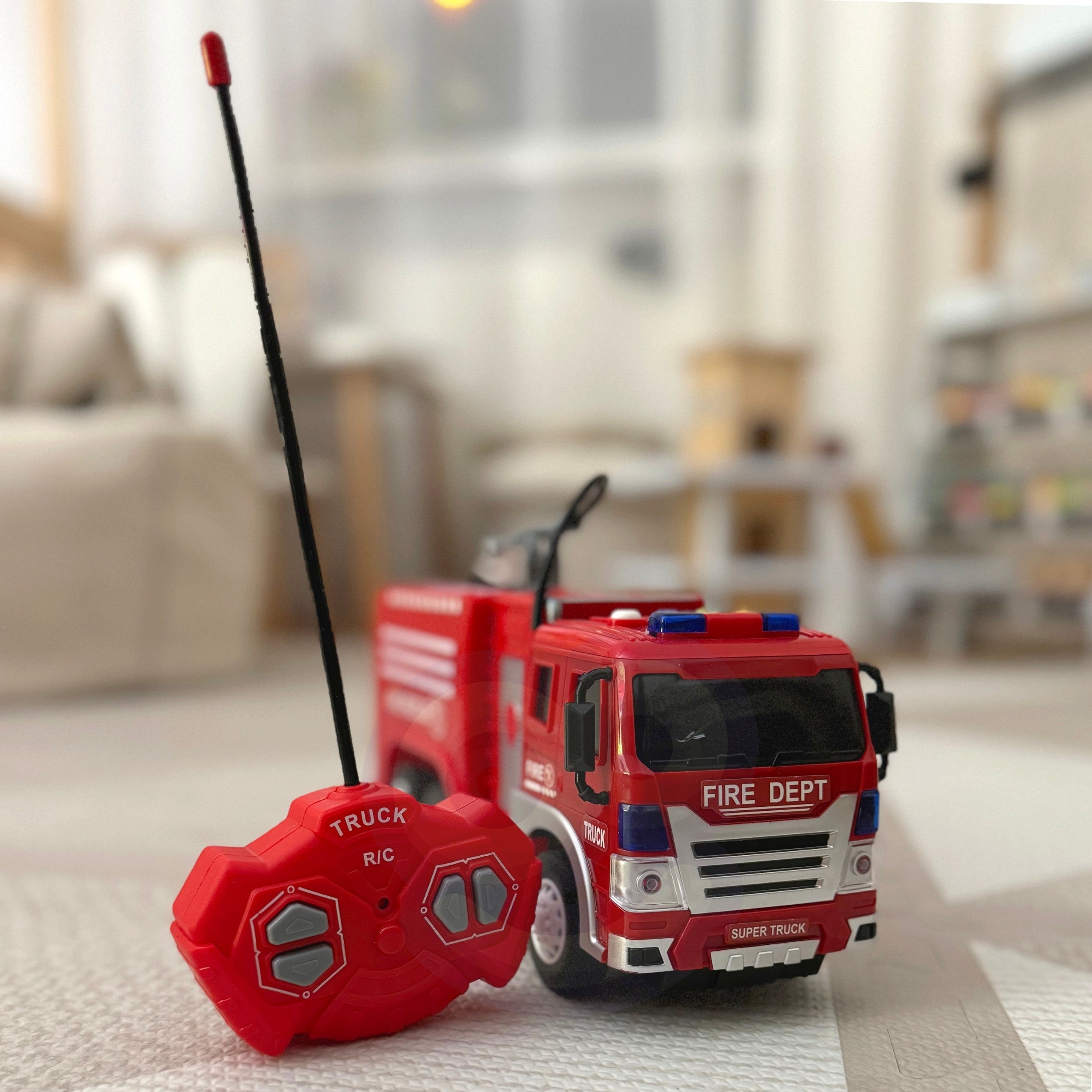 Дистанционно управлявана пожарна кола Woopie Rc с функция за пръскане на вода