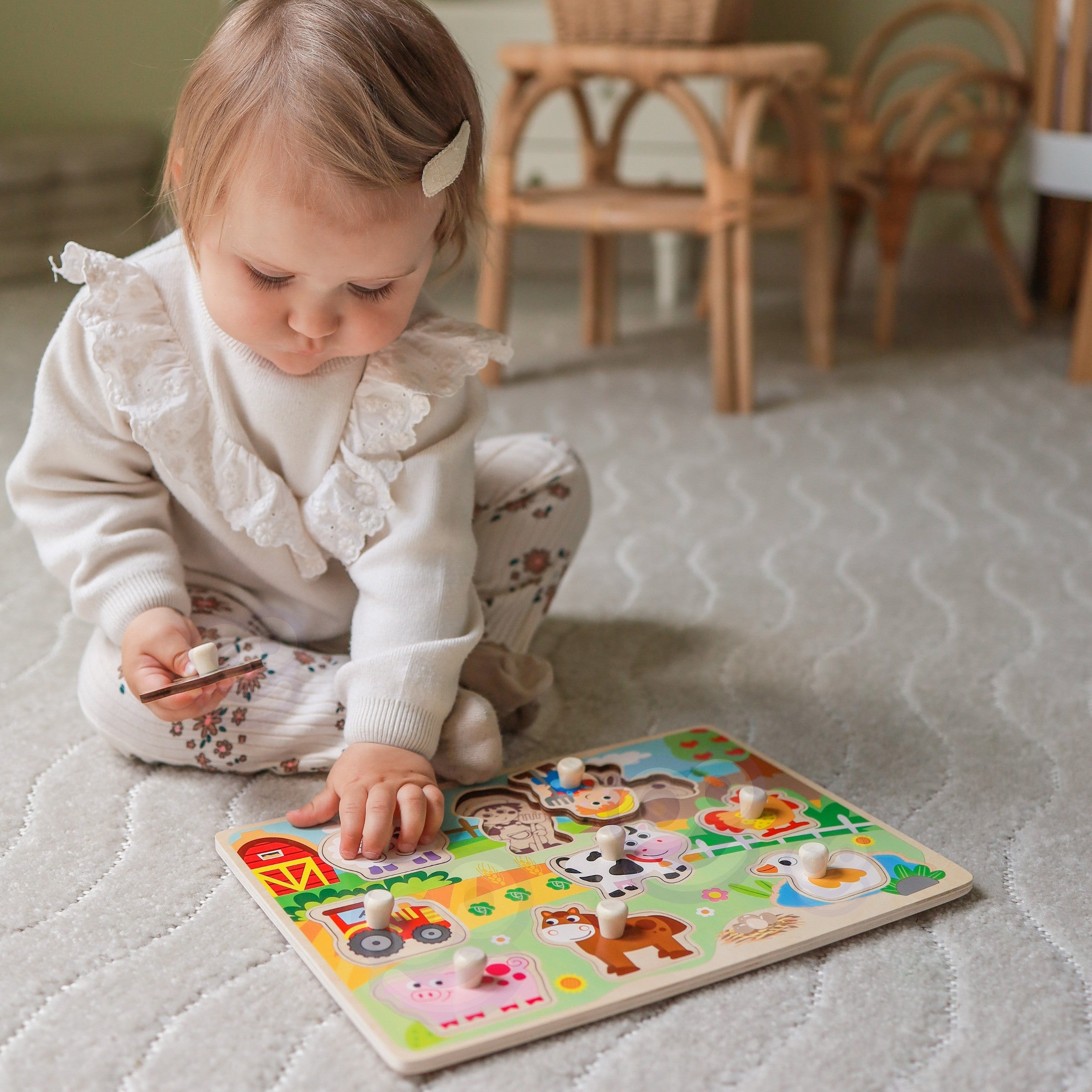 Woopie Green Wooden Montessori Puzzle Farm With Matching Pins