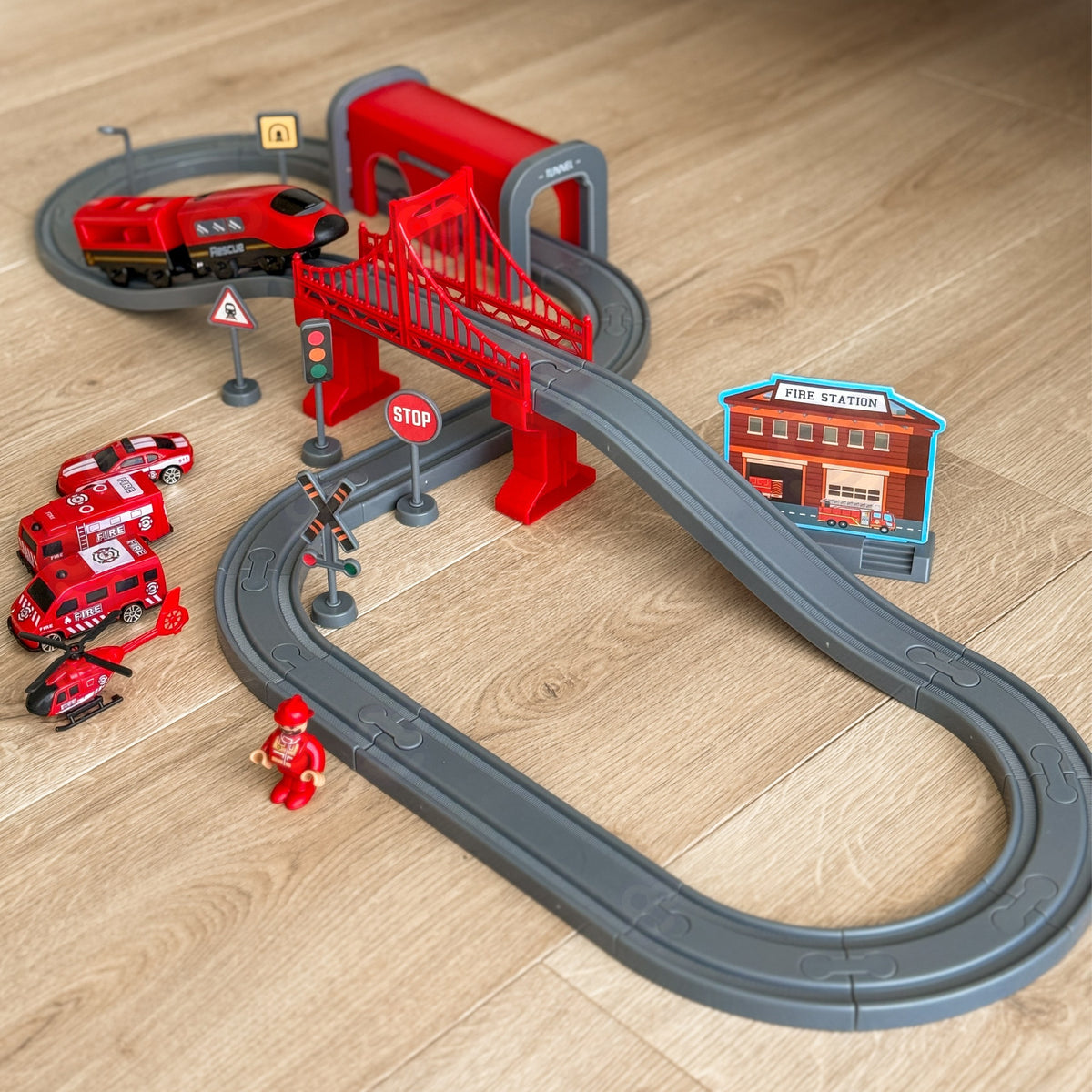 Woopie Pendolino Coffret Train Électrique Pompiers 66pcs.