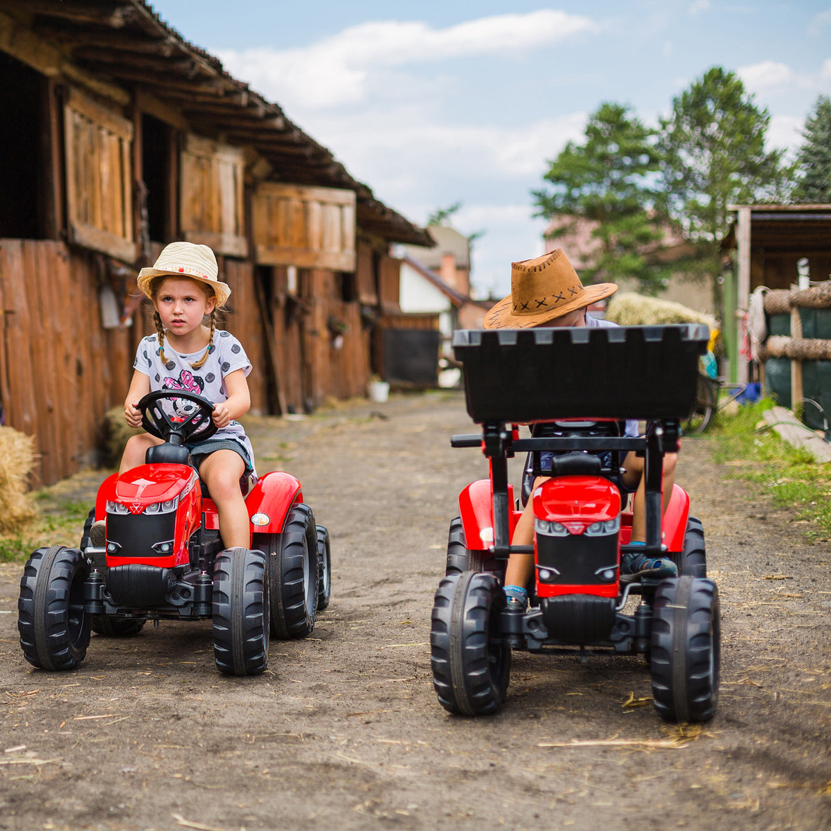 Ciągnik na pedały Falk Massey Ferguson 8740s z łyżką i przyczepą 3-7 lat
