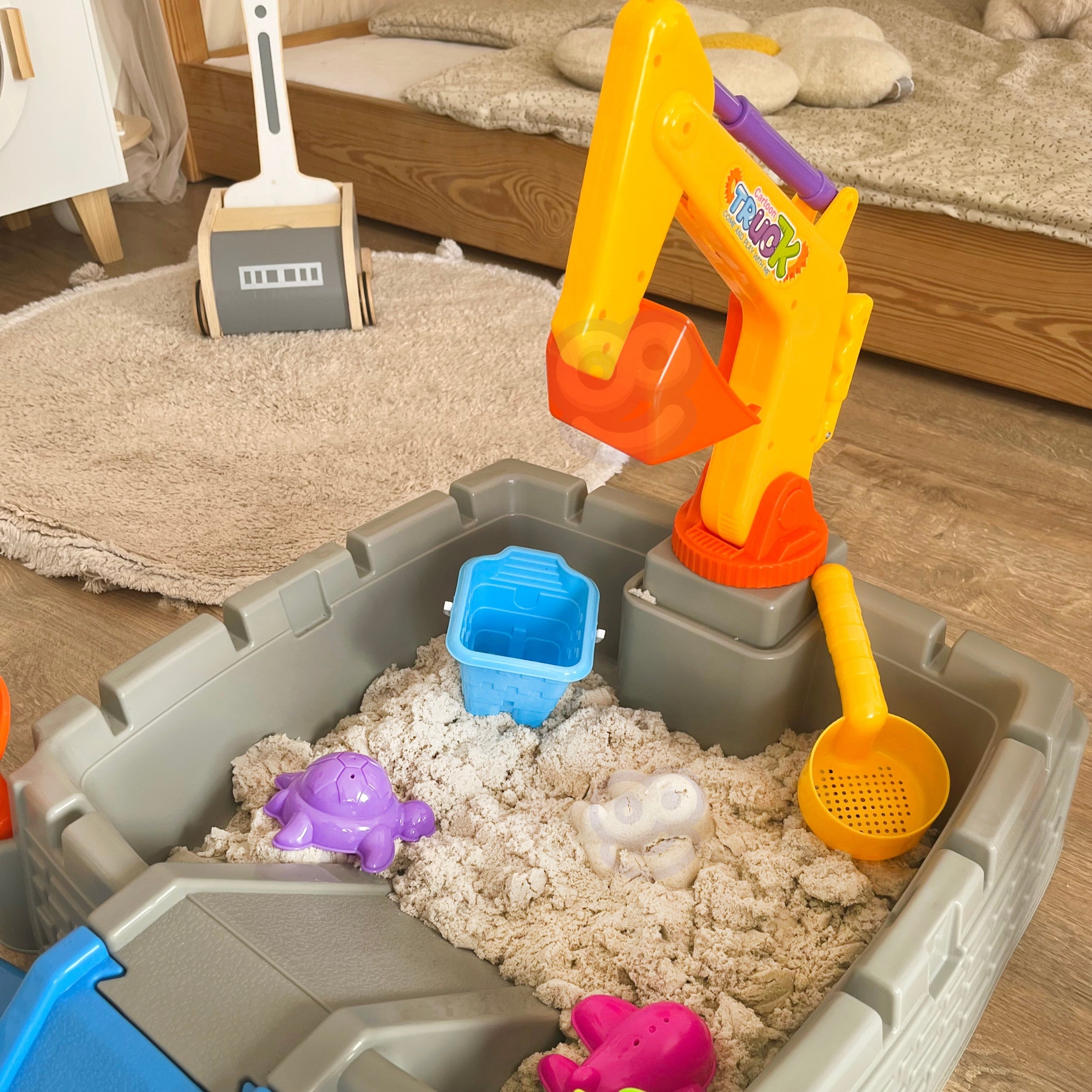 Woopie Portable Sandbox Castle Lockable + 9 Acc.