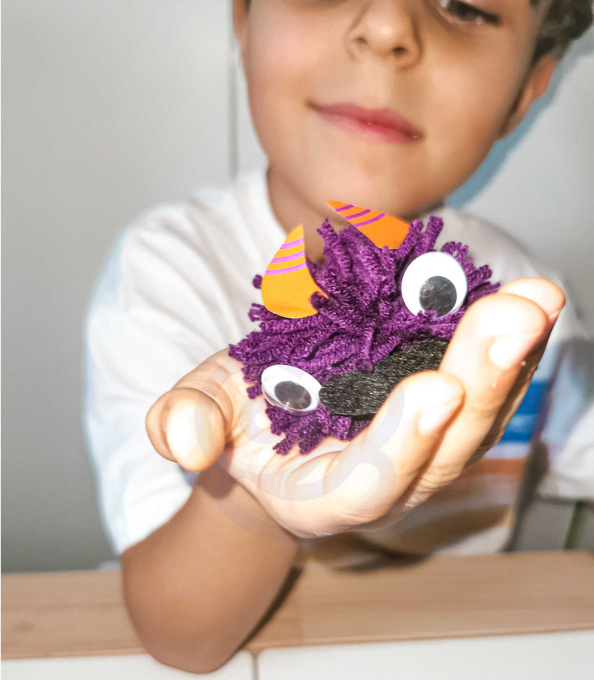 Woopie Art&fun Kit creativo con pompones de monstruo
