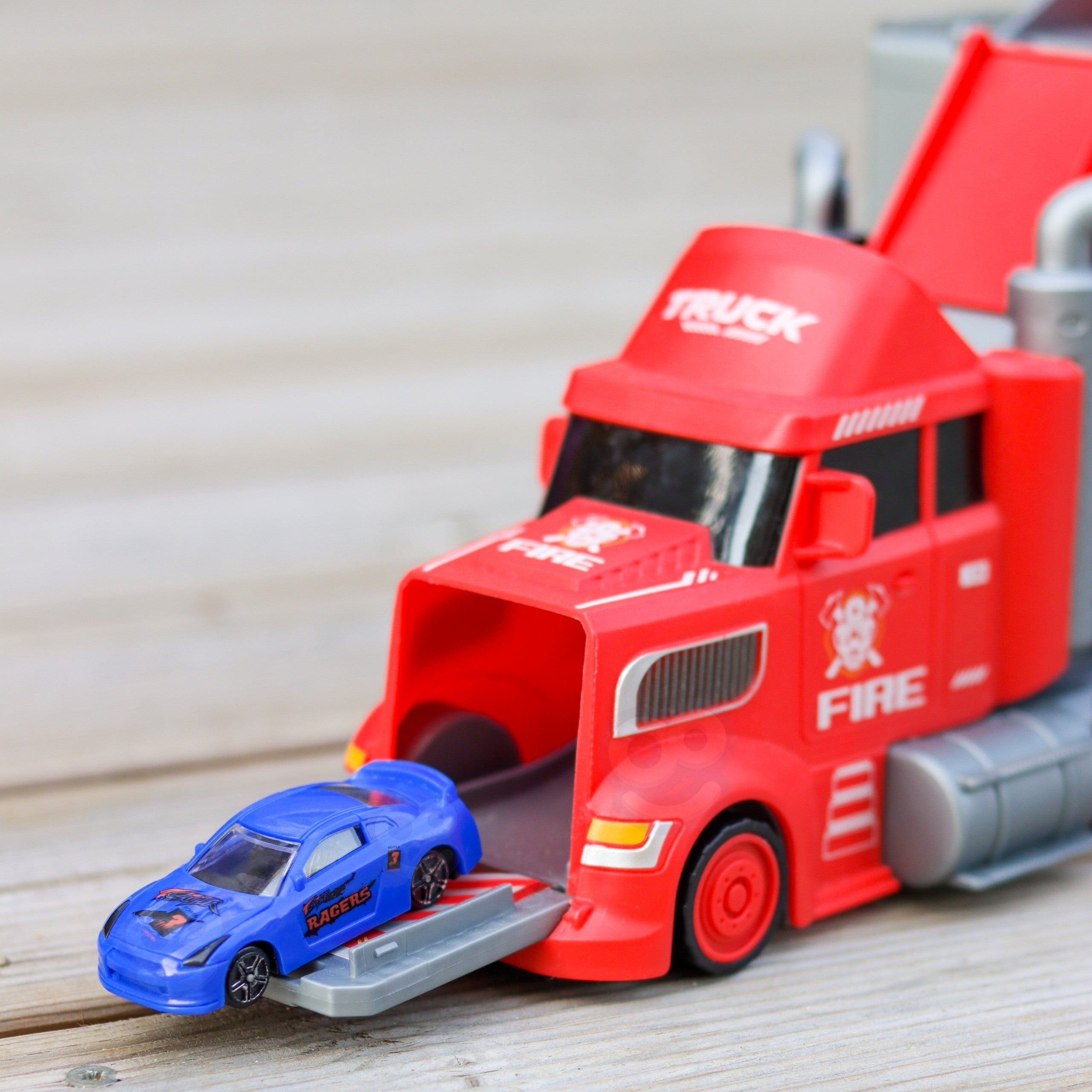 Woopie Truck Tow Truck Garage Race Track Set