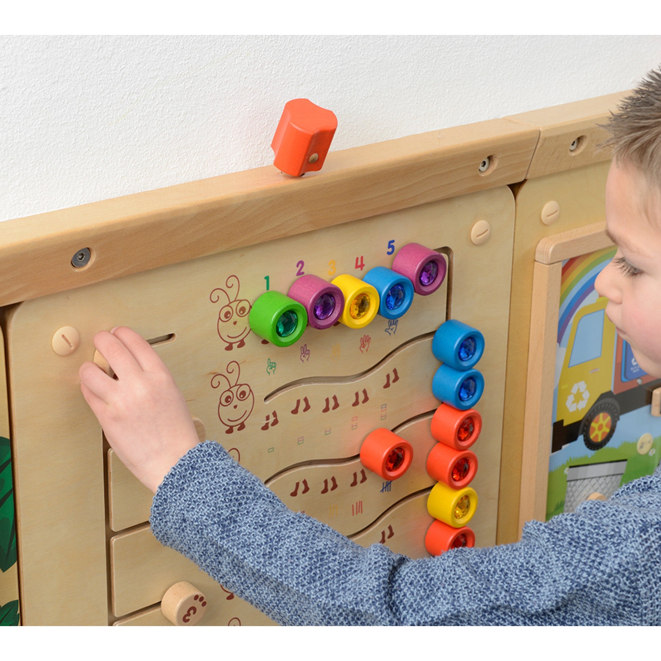 Masterkidz színes hernyók számok és mennyiségek tanulása - Montessori oktatási fali tábla