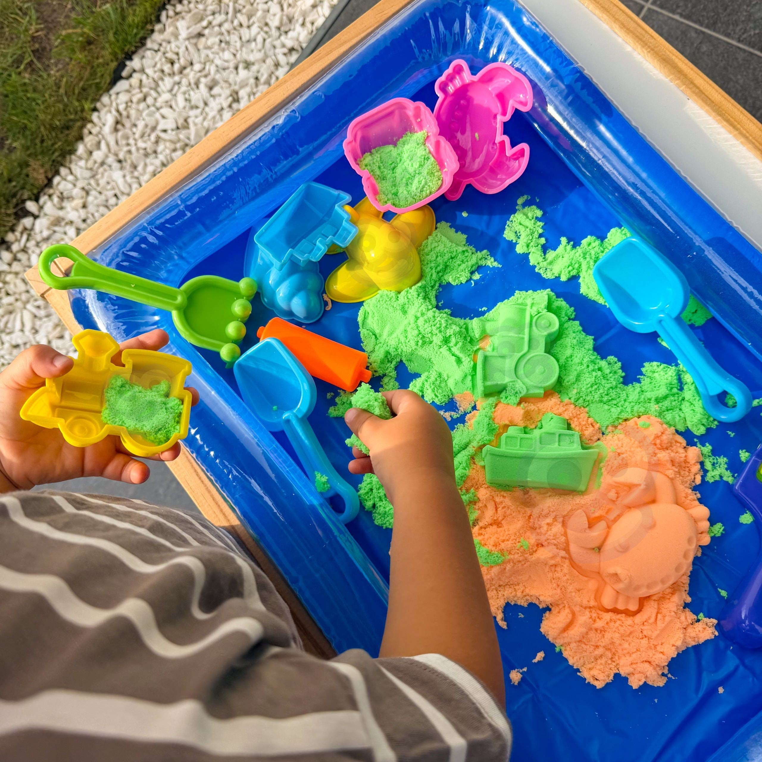 Woopie Kinetic Sand Magic Pool Set Moldes Acessórios 3+