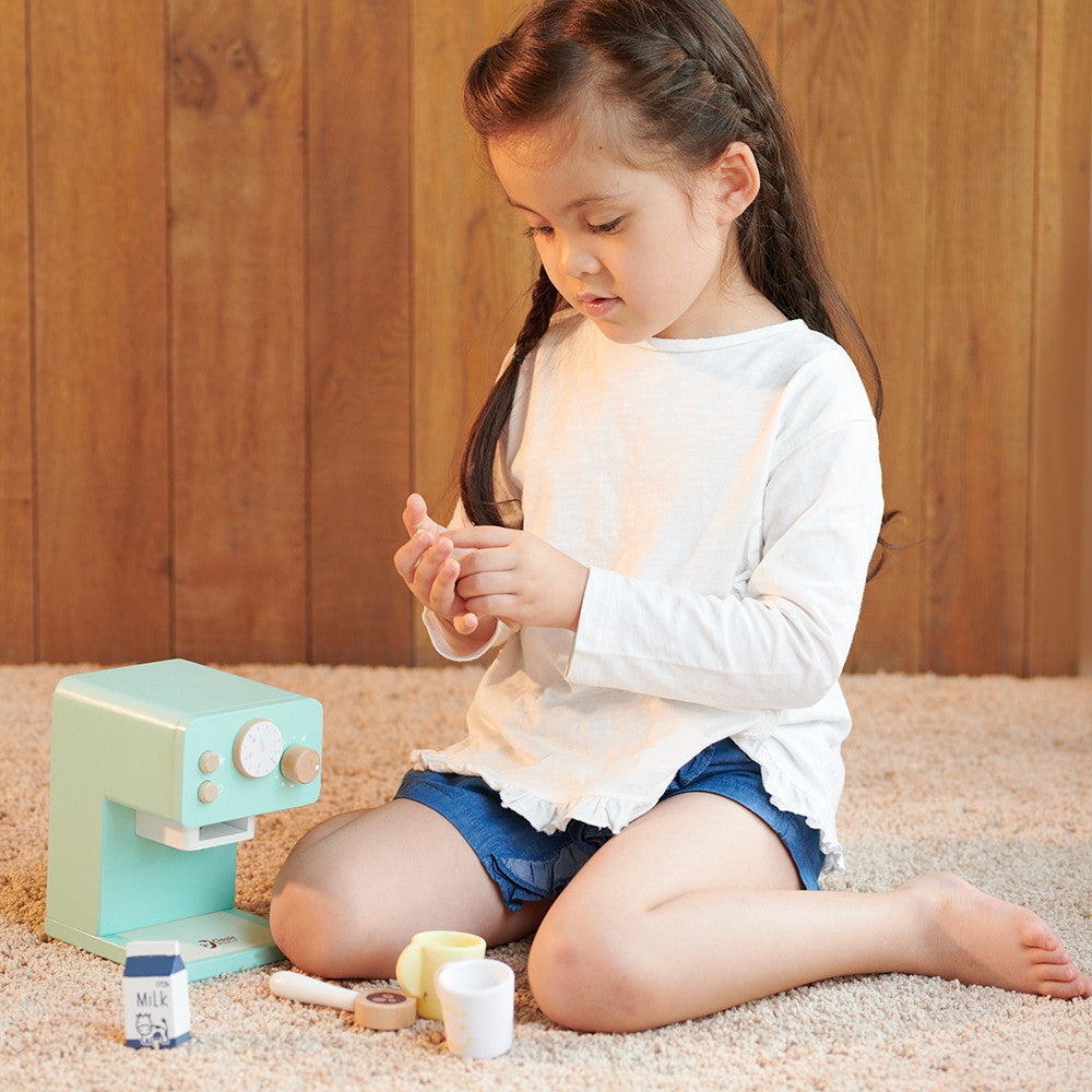 Fából készült kávéfőző gyerekeknek – Little Barista | Klasszikus világ