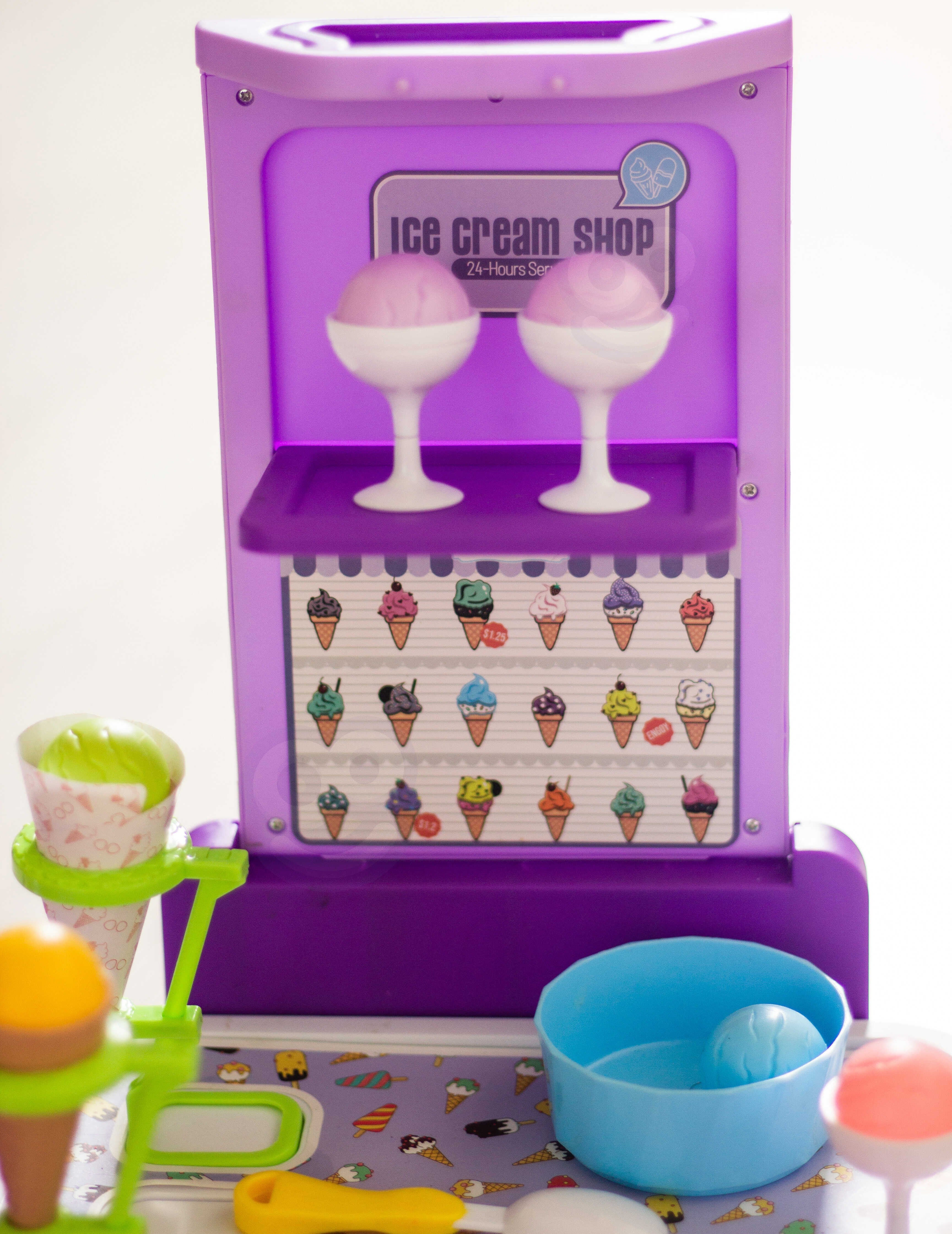 Woopie Ice Cream Case 3 In 1 Kitchen Shop Ice Cream Parlor Portable 62 Pcs.