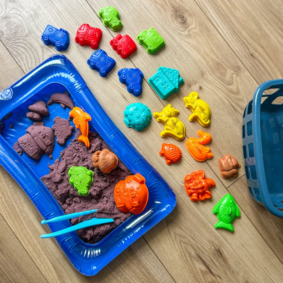 Woopie Kinetic Sand 0,8 Kg Set Dans Panier Avec Moules + /
