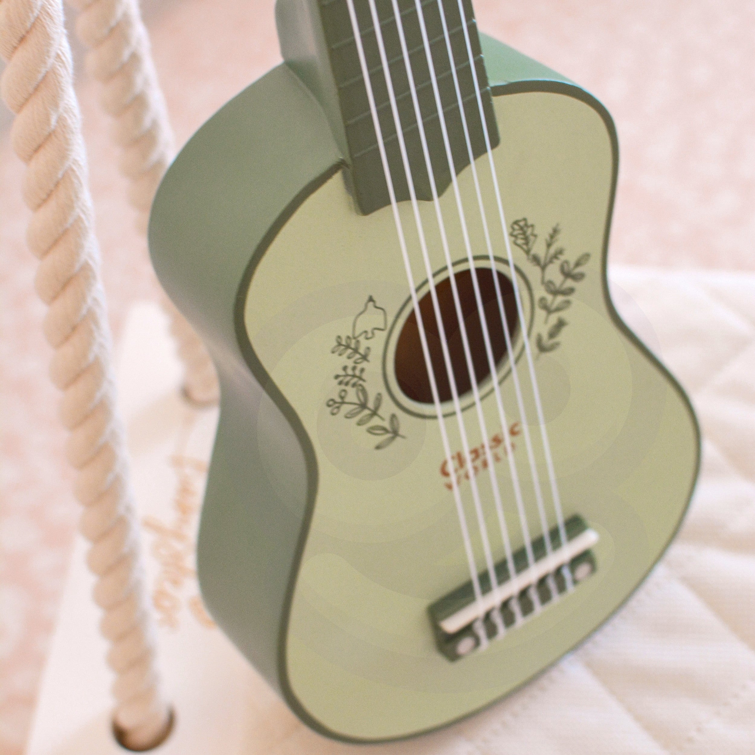 Classic World Wooden Guitar For Children Vintage Hangszer 3+