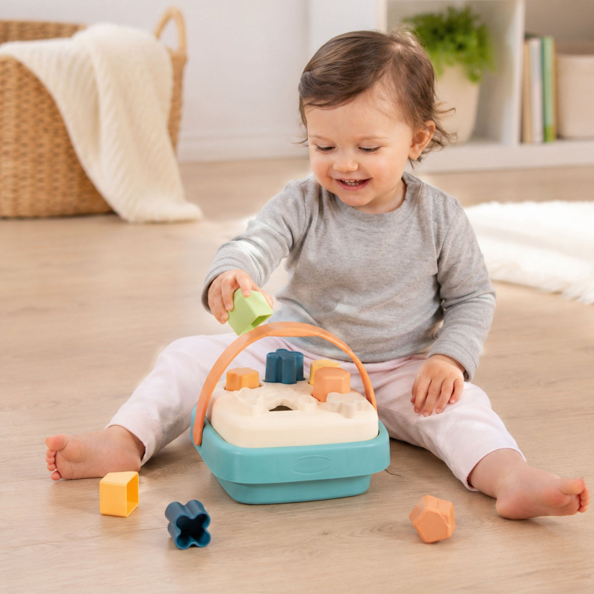 Smoby Little Green Sorter na cesta de bioplástico