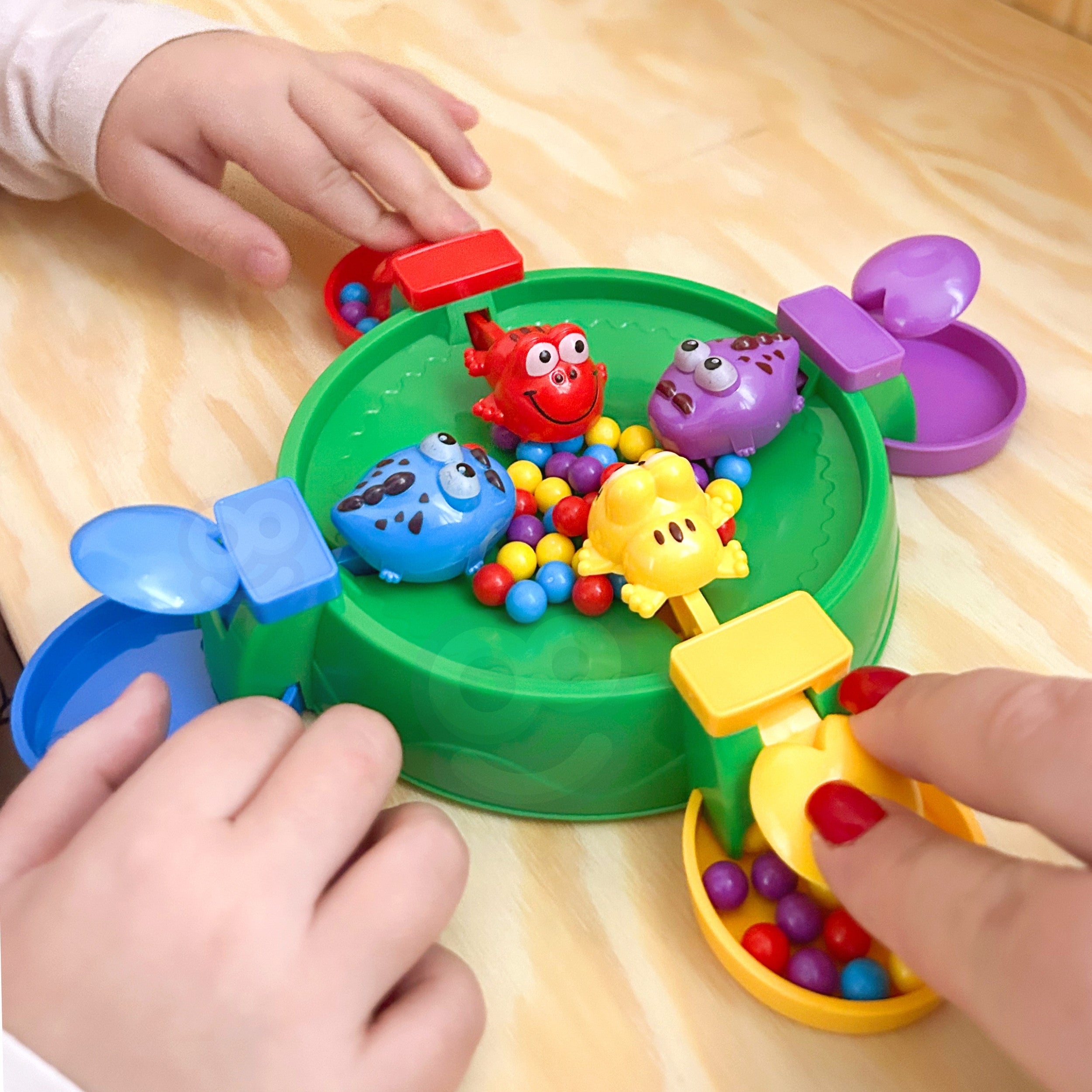 Woopie Arcade-Brettspiel Hungry Happy Frog And Crocodiles 3+