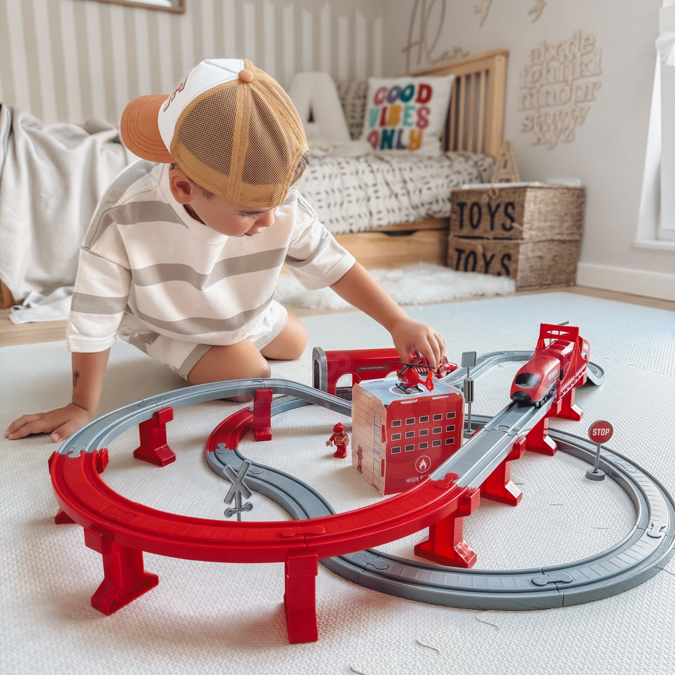 Woopie Electric Train Car Track Fire Helicopter Cars 92 бр.