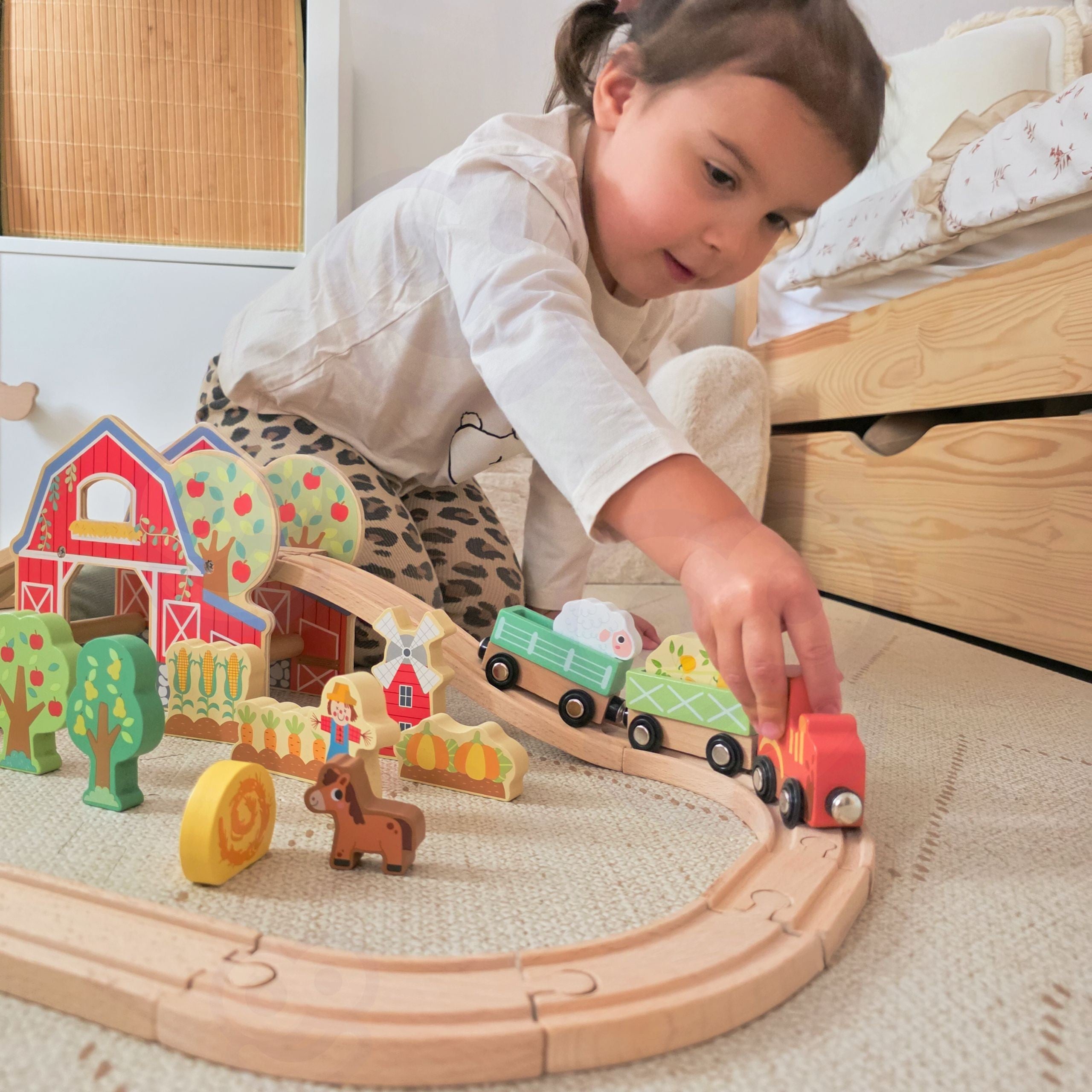 Tooky Toy Bauernhof-Eisenbahn-Set aus Holz, 48-tlg.