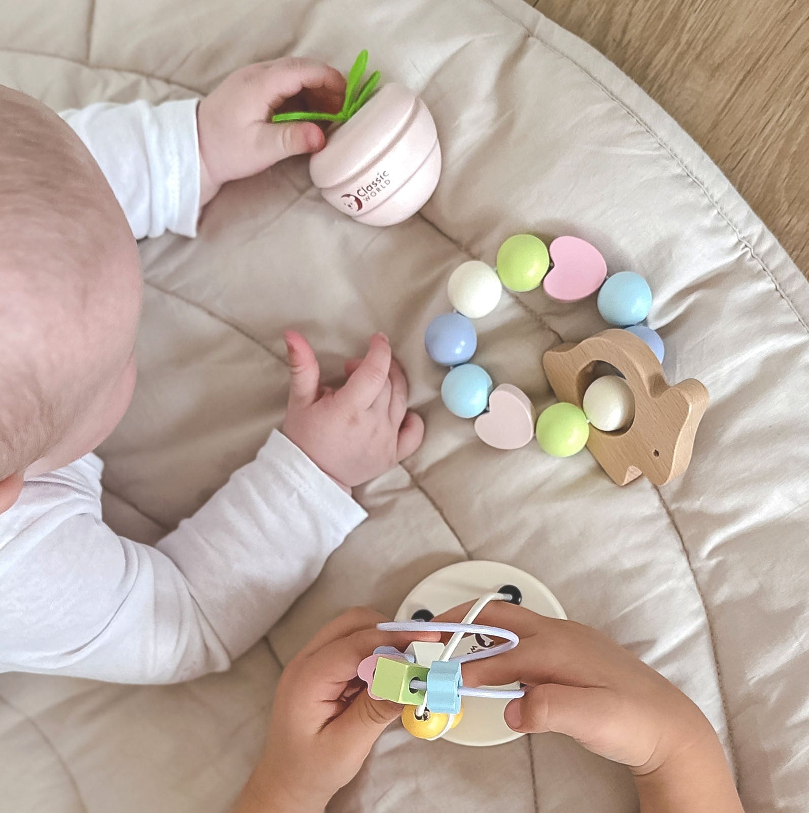 Clasaiceach Domhanda Pastel Motor Set Do Babies Bosca An Chéad Bréagáin Ó Breithe
