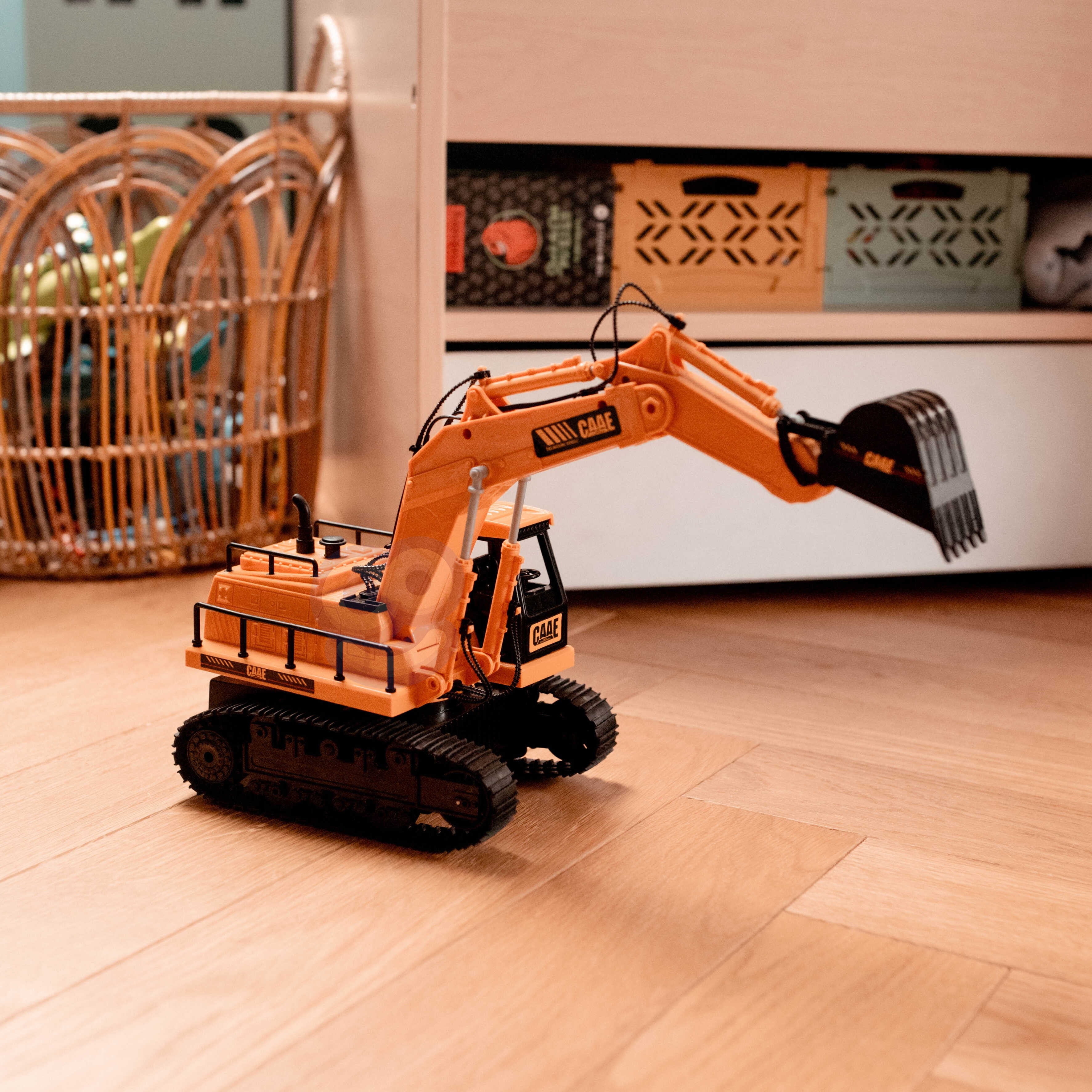 Woopie Excavator mare cu telecomanda pe șenile 7 funcții Sun + Acc.
