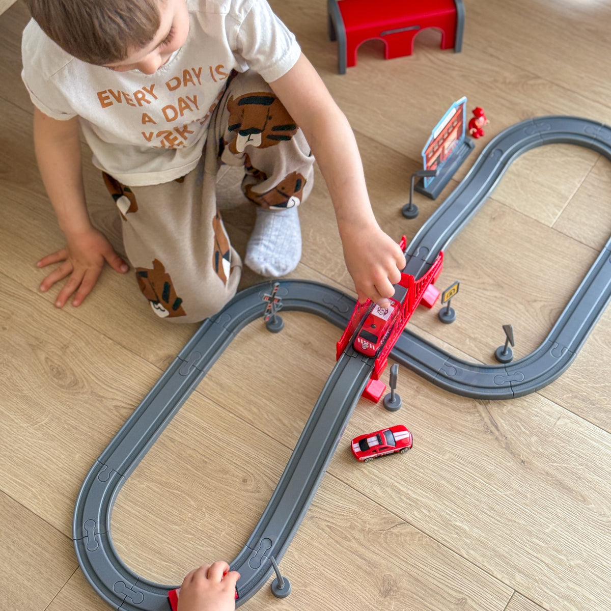 Woopie Pendolino Coffret Train Électrique Pompiers 66pcs.