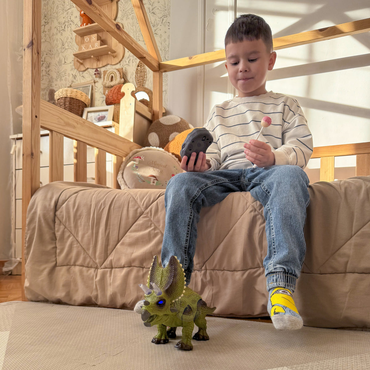 Woopie Triceratops, robot dinosauro radiocomandato telecomandato
