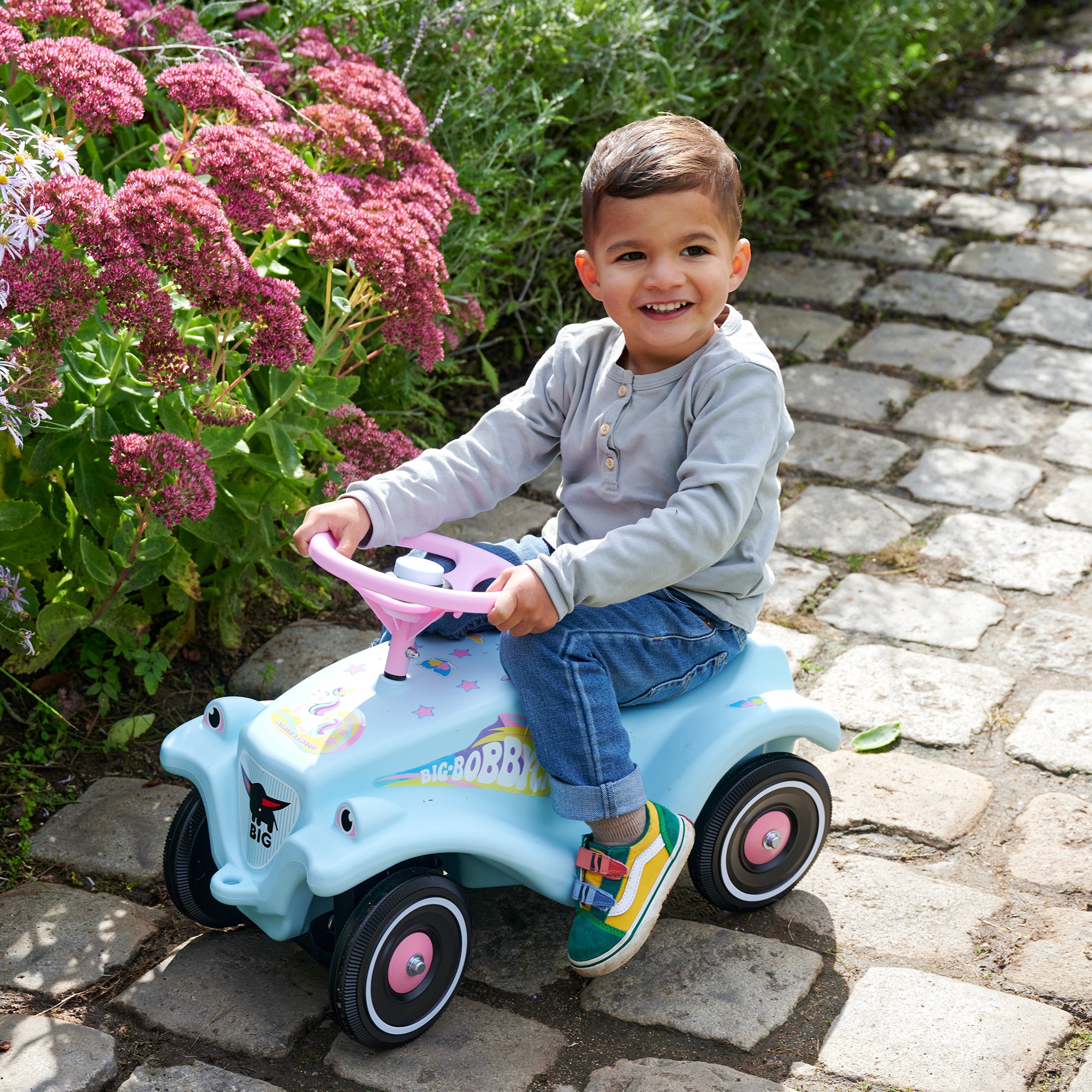Big Bobby Car Classic Ride-on с еднорог с рог