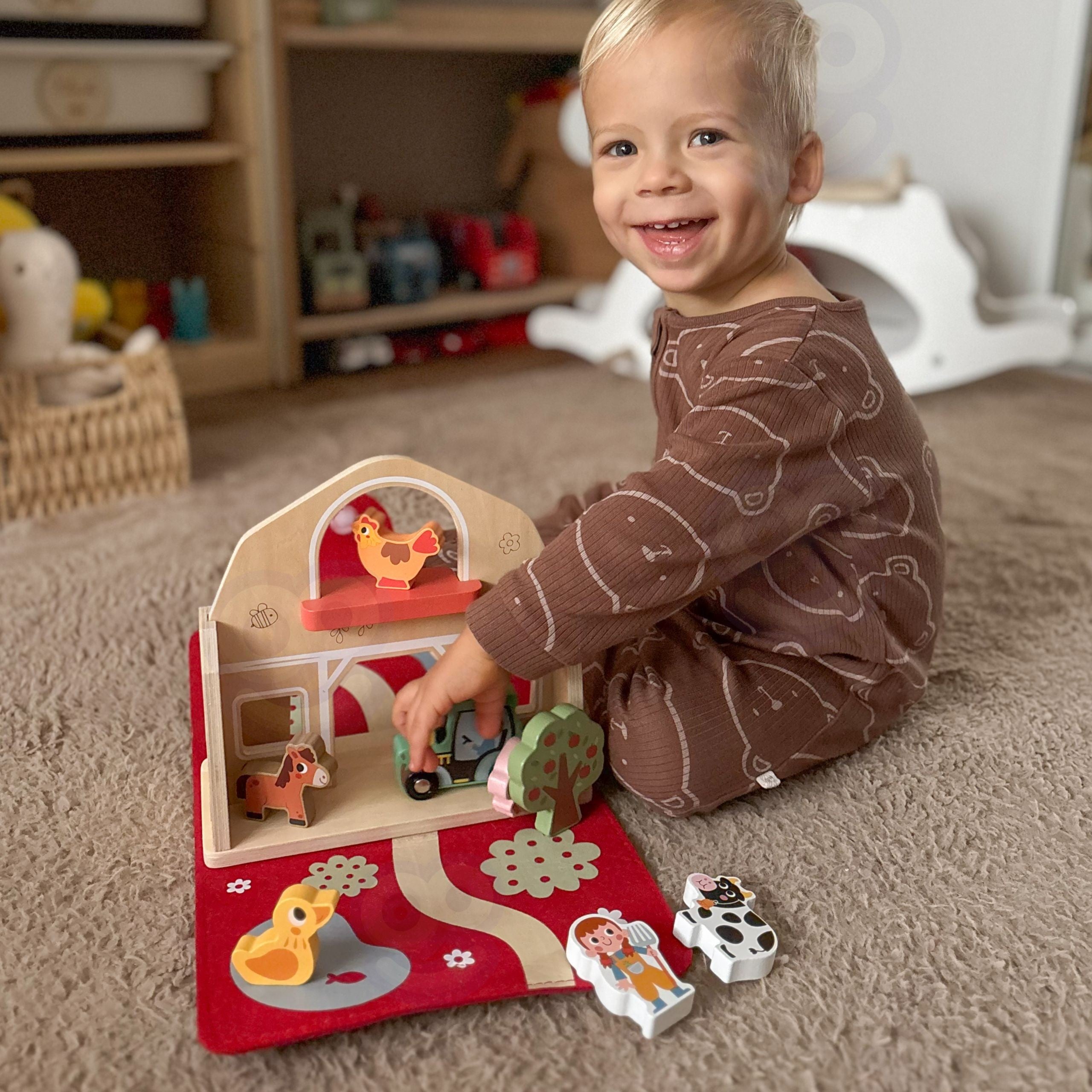 Woopie Green Wooden Folding Farm In A Suitcase With Animals 11 Pcs.