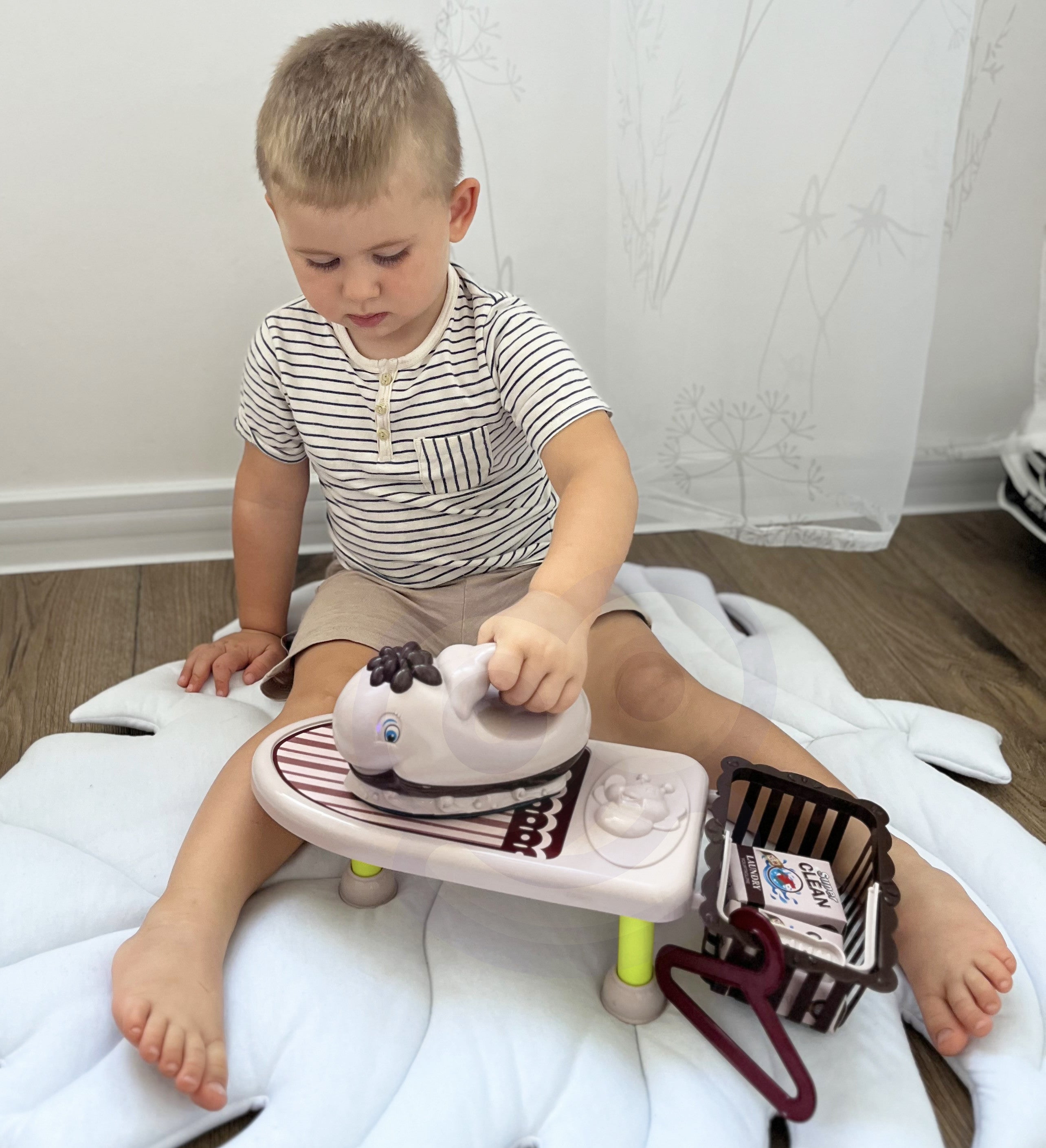 Woopie 2-in-1 Strijkset Strijkplank Met Muziek 7-dlg.