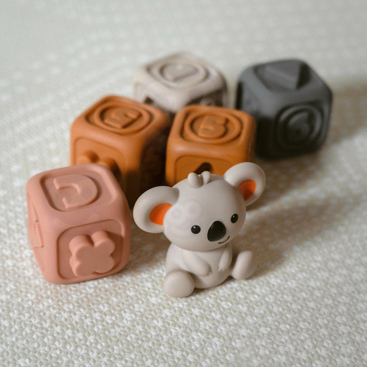 Woopie Baby Lernpyramide Set Sensorische Blöcke 2in1 Beißring Zahlen
