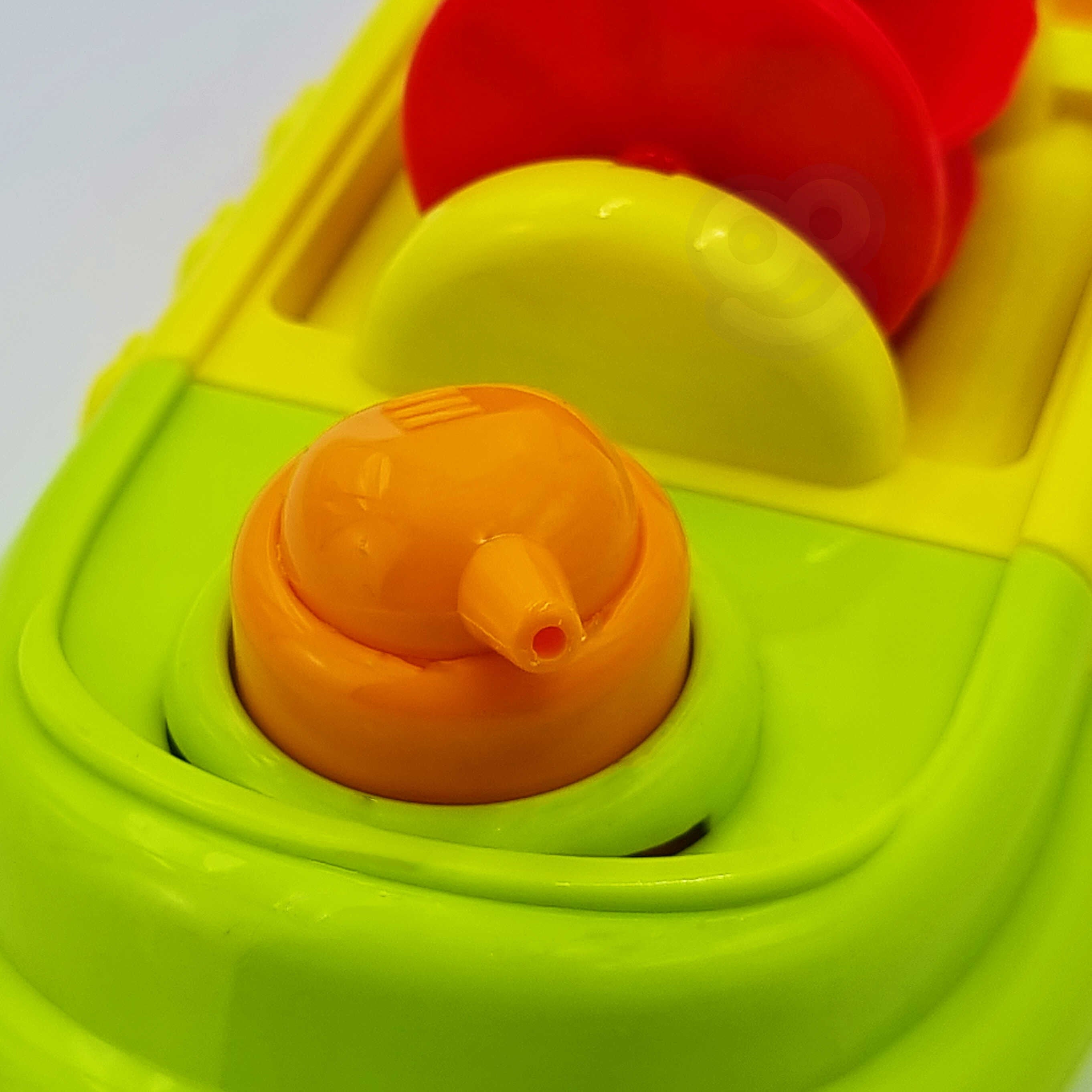Кораб играчка за бебешка водна баня Woopie