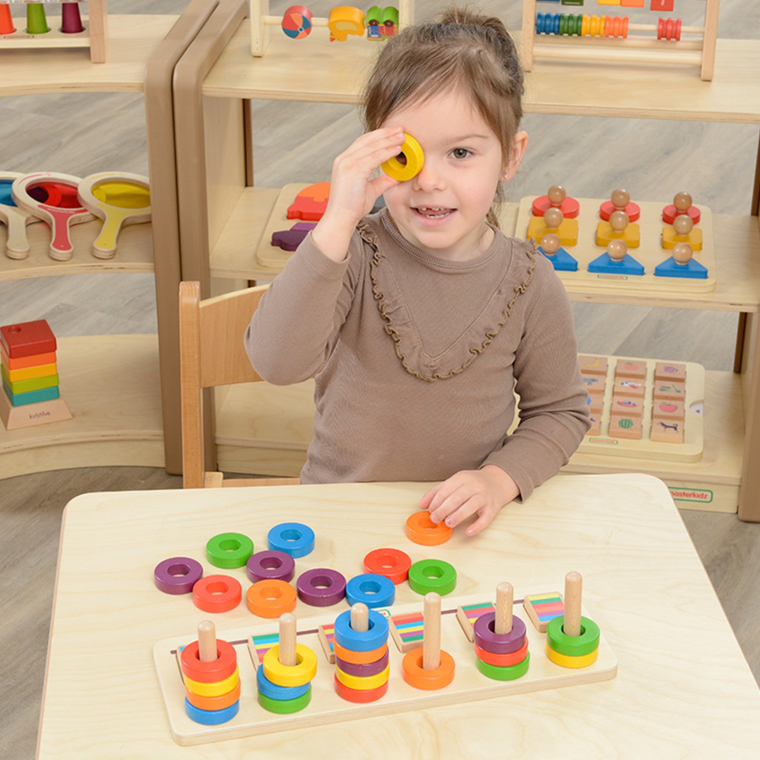 Masterkidz Montessori lære at tælle og farve puslespilsortering