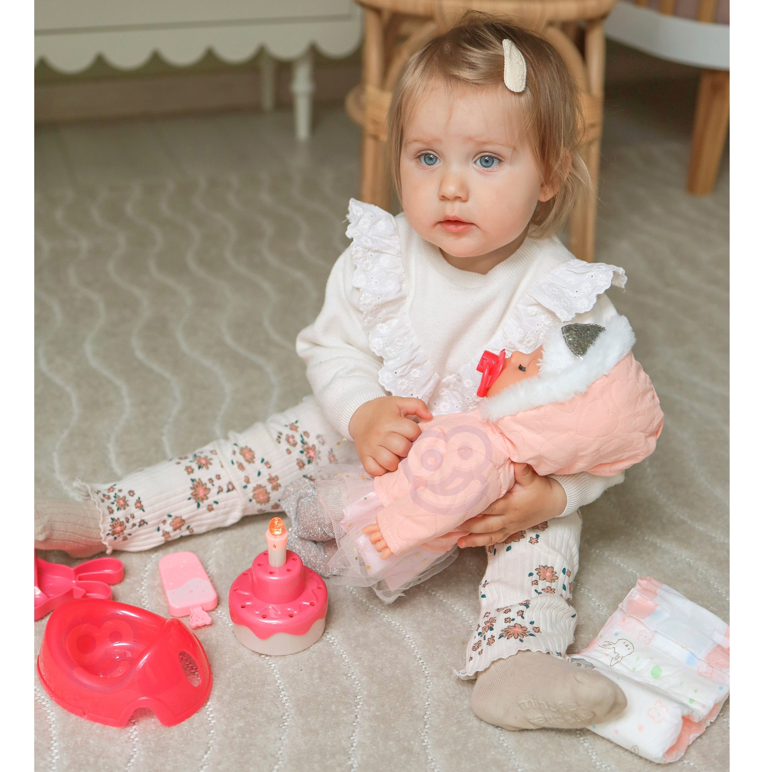 Woopie Royal Interactive Doll Little Sophie's Birthday 35 Cm + Acc.