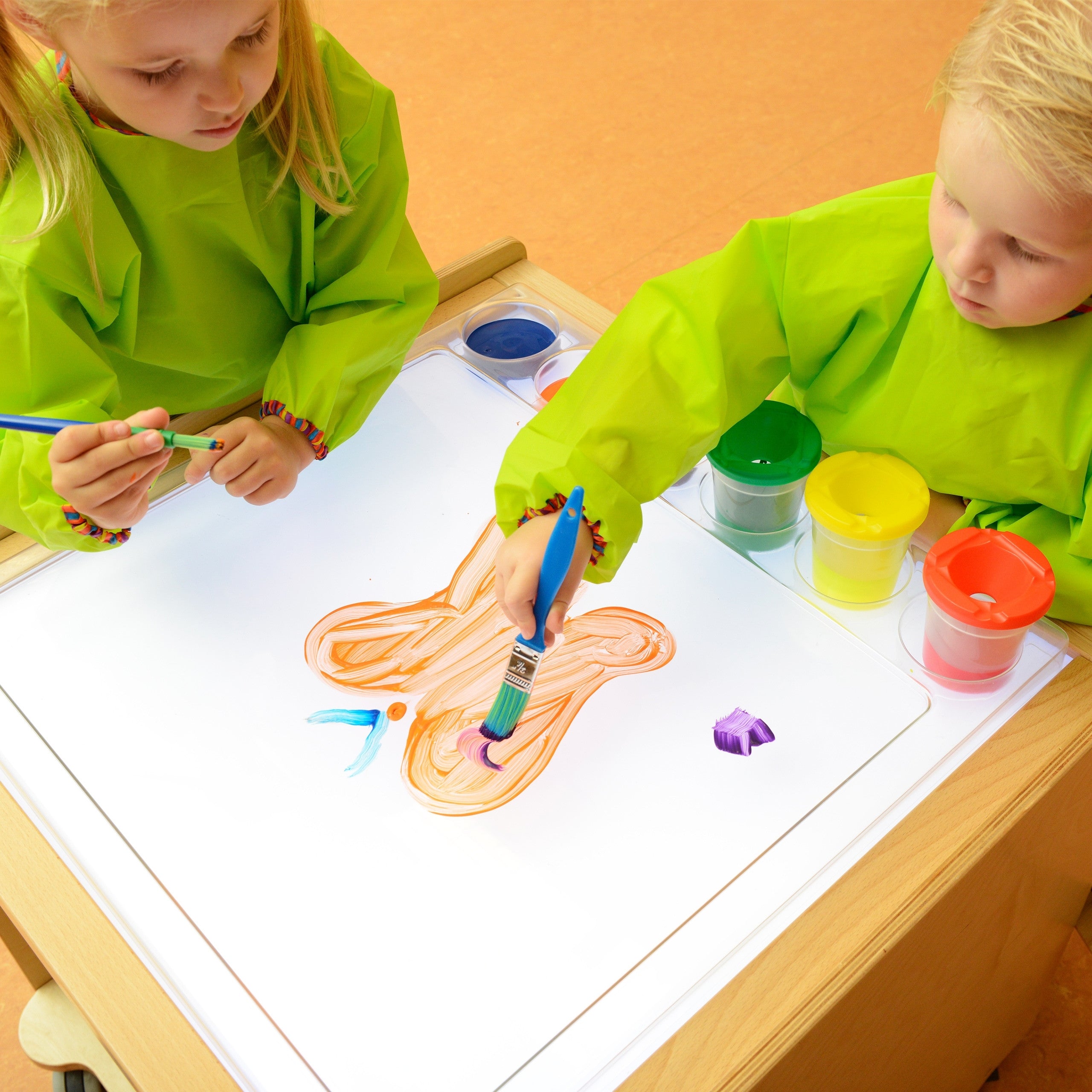 Senzorický rám Masterkidz – LED panel + priehľadný podnos na maľovanie