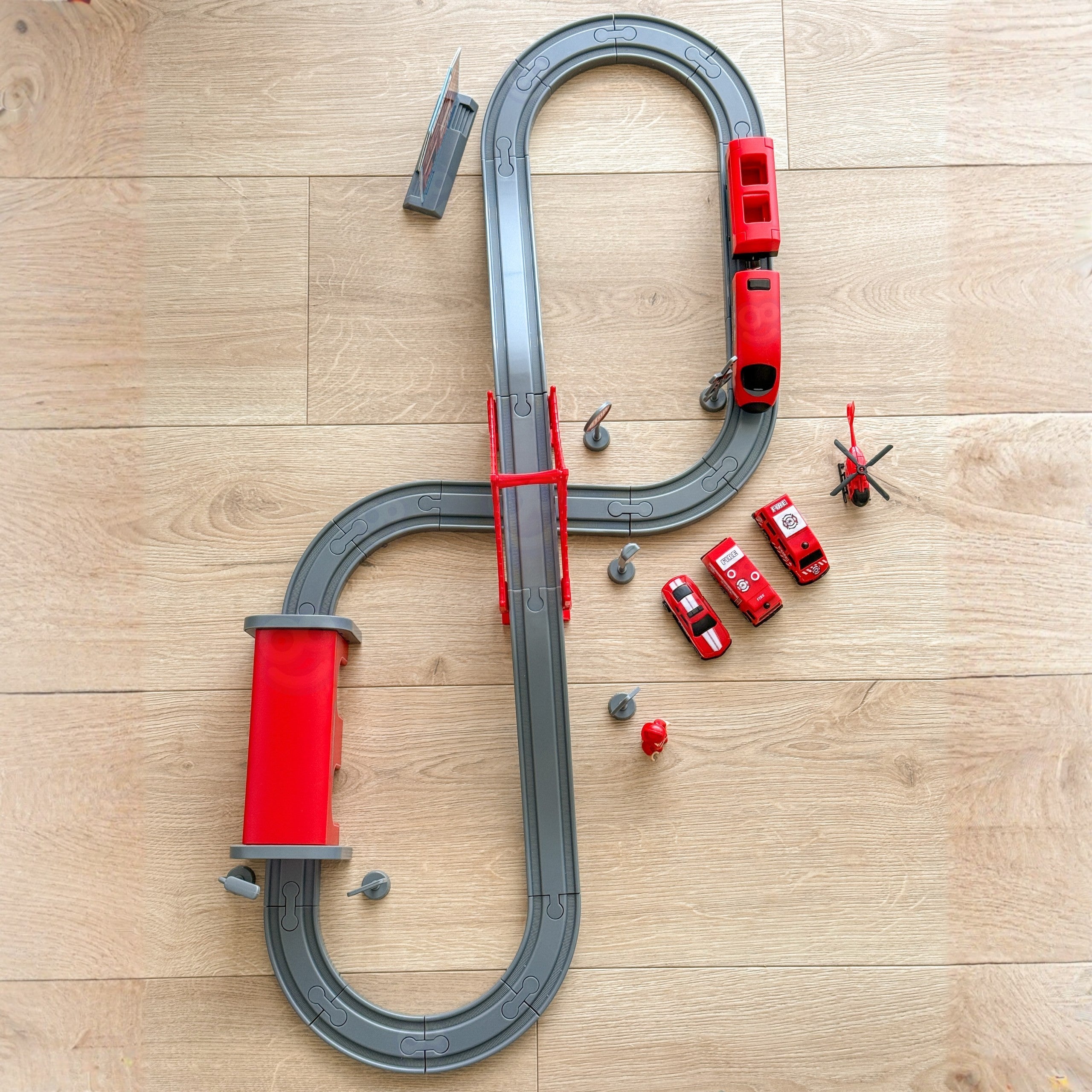 Woopie Pendolino Coffret Train Électrique Pompiers 66pcs.