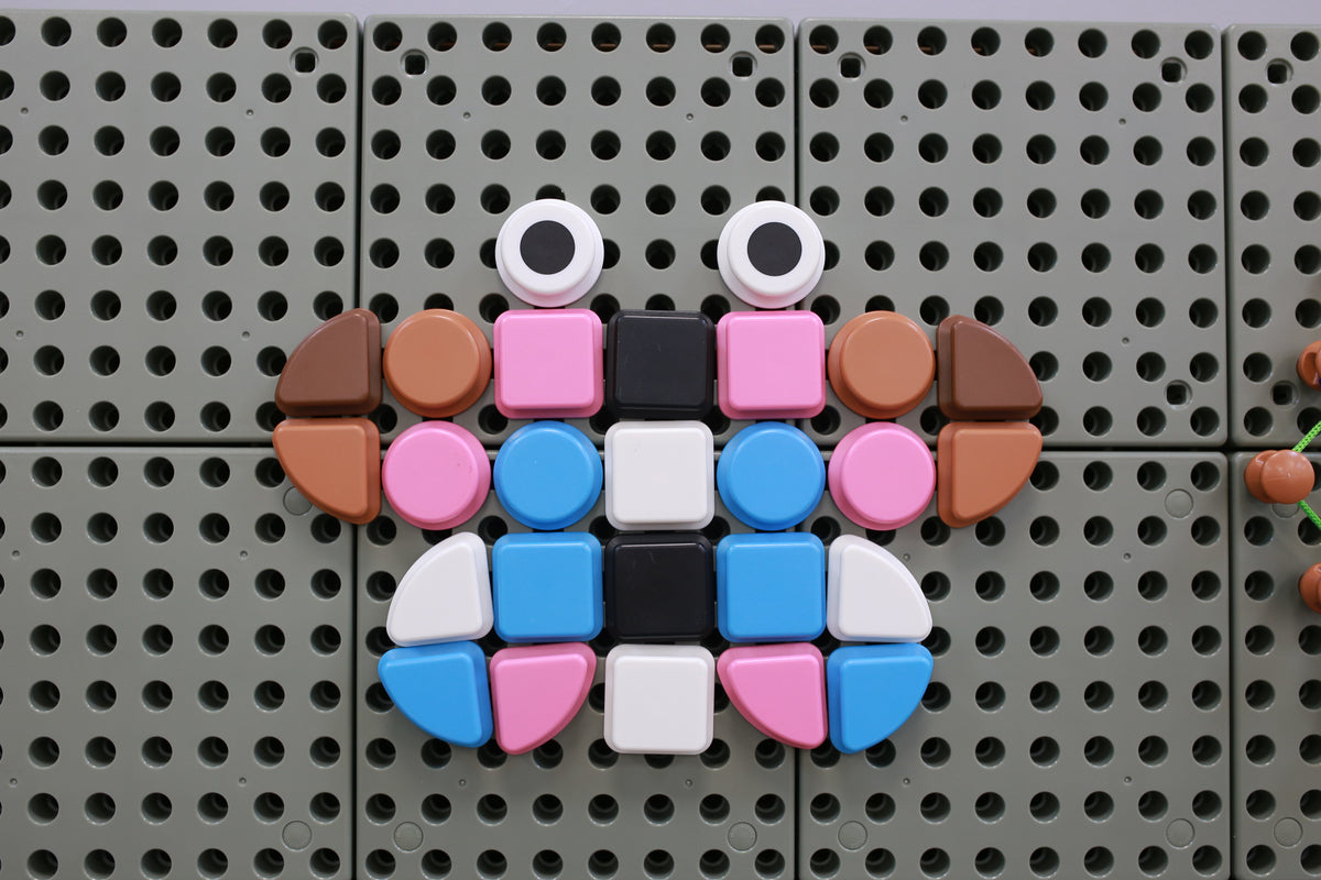 Masterkidz készlet 64 geometriai alakú csapból szár deszkákhoz