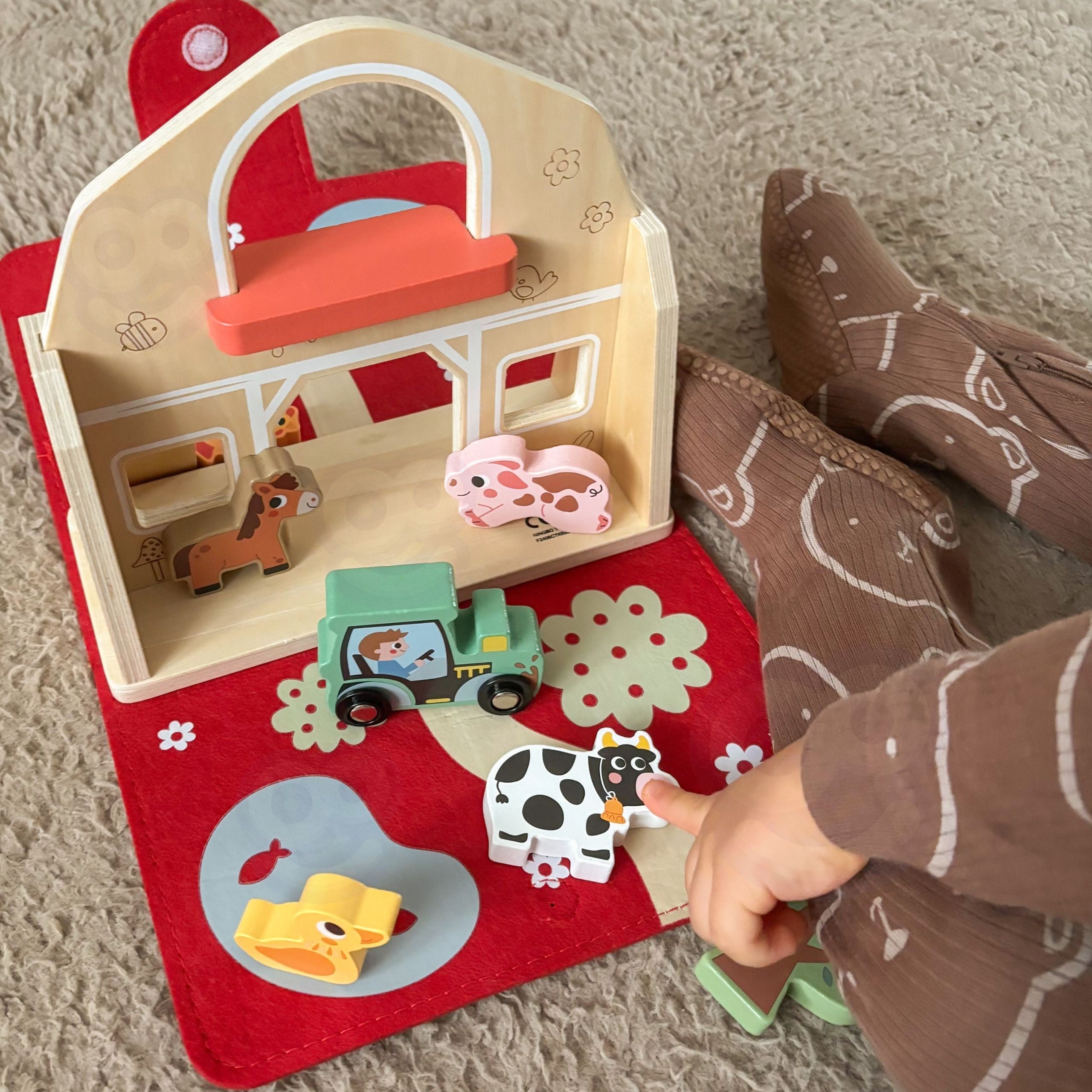 Woopie Green Wooden Folding Farm In A Suitcase With Animals 11 Pcs.