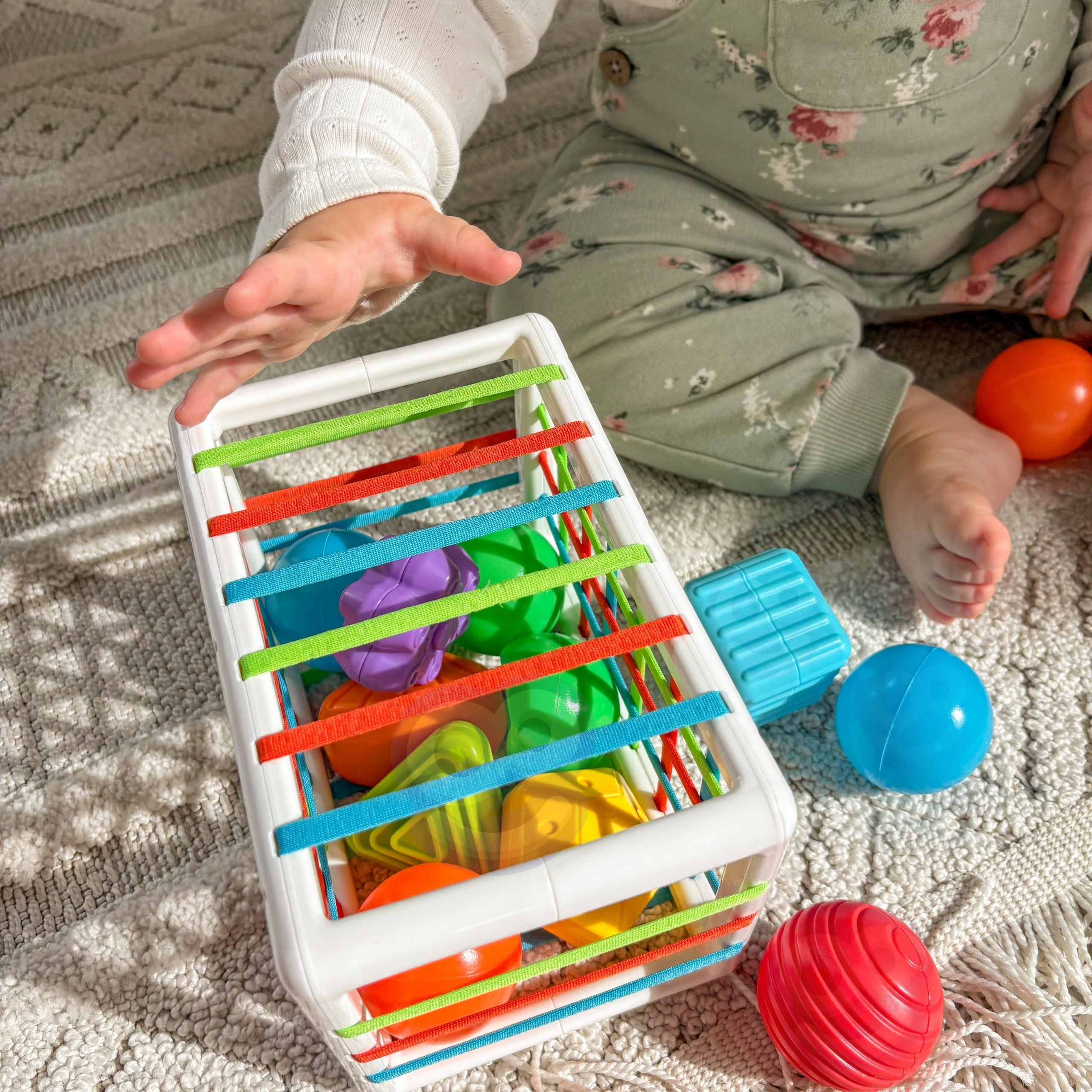 Woopie Baby Fleksibel Sensory Cube Sorter Til Børn Farverige Former 13 Stk.