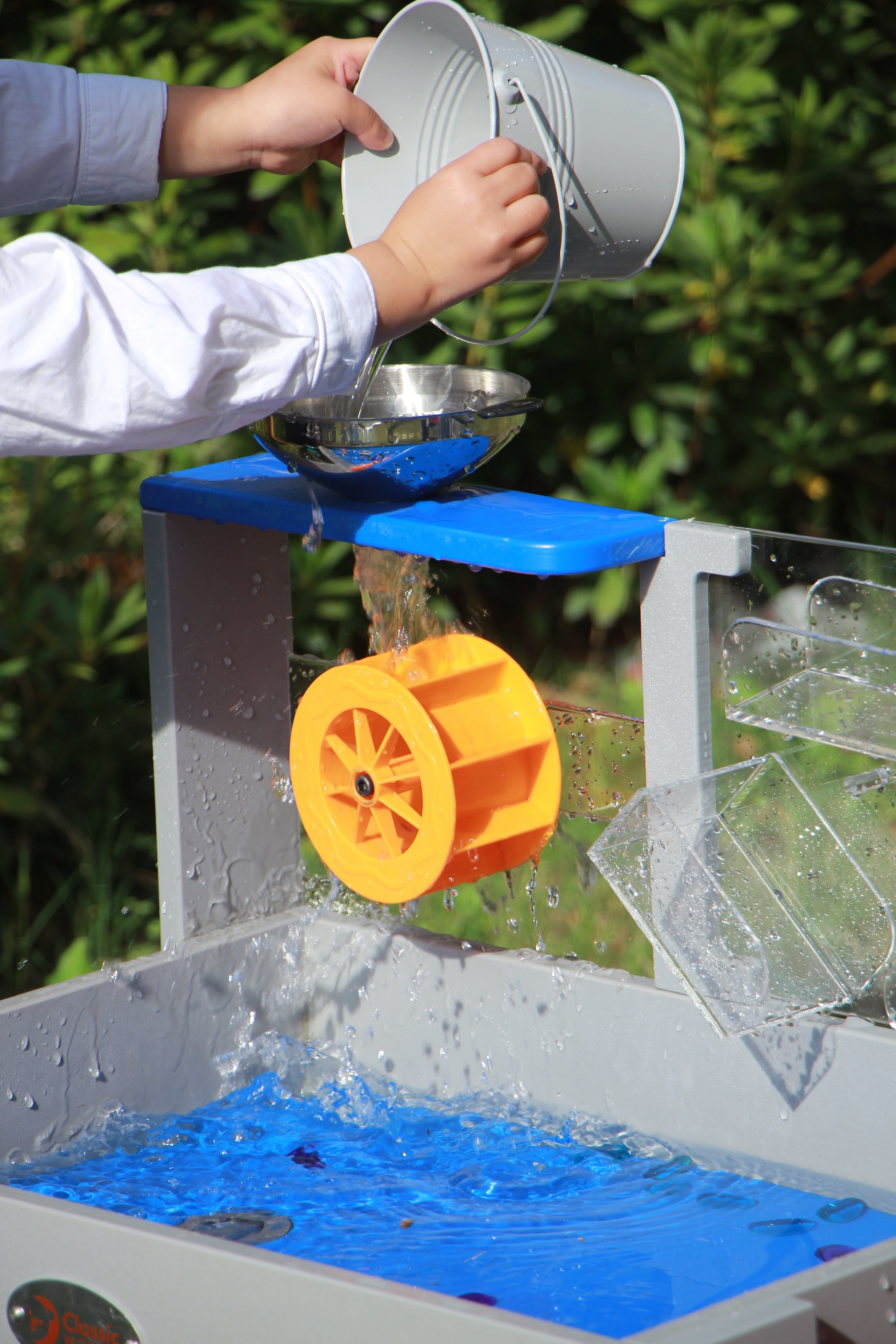 Classic World Edu Water Table 2-in-1-Experimentierset für Sand und Wasser