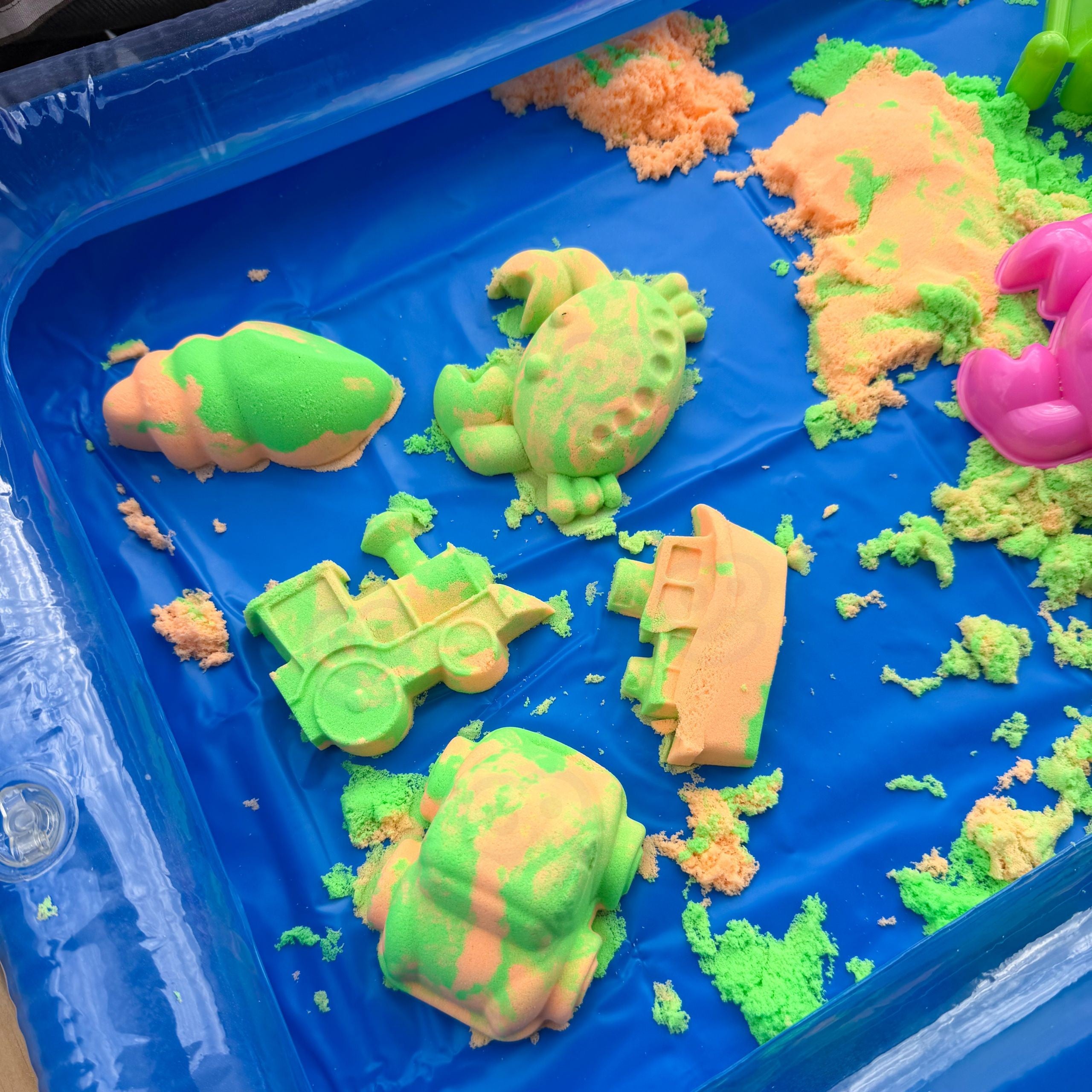 Woopie Kinetic Sand Magic Pool Set Molds Accessories 3+