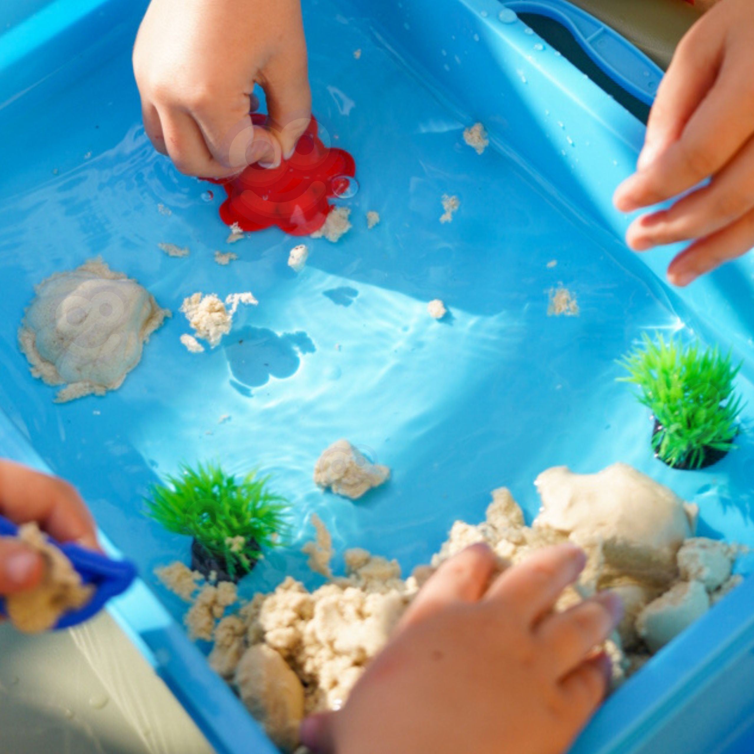 Woopie Kinetic Sand Magic For Water 18-delt sæt med etui