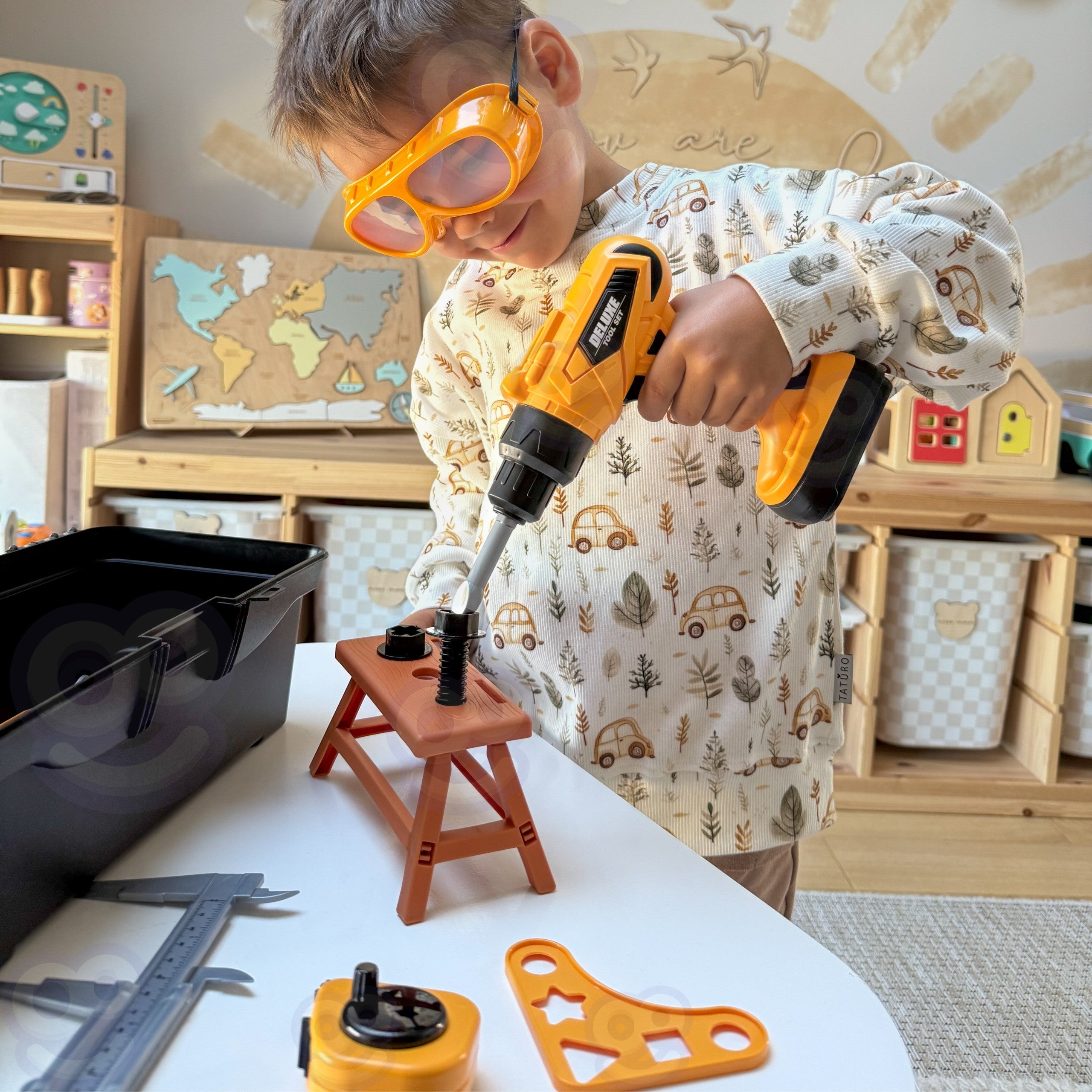 Woopie Little Handyman's Tool Set With Screwdriver In Case 39 Pcs.
