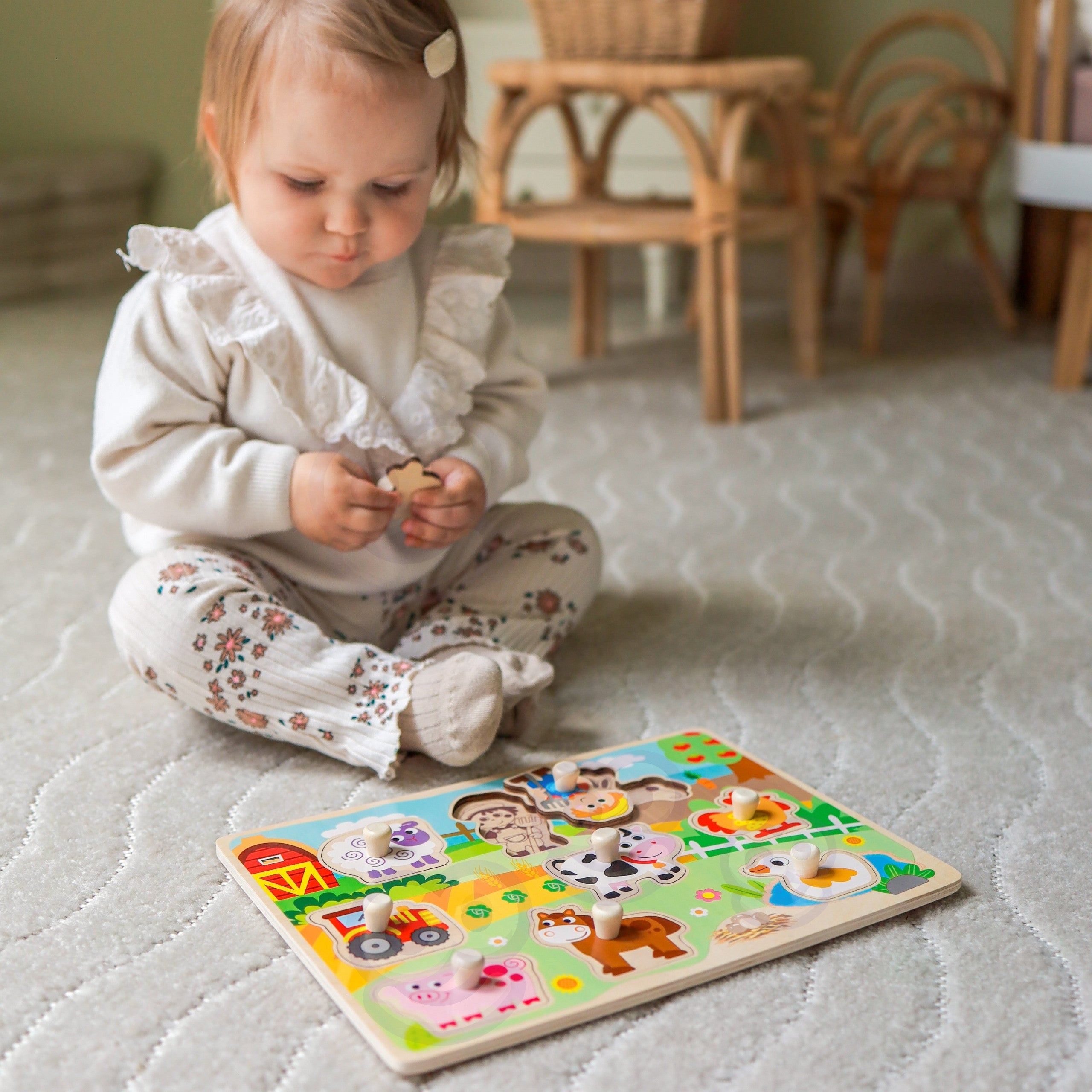 Woopie Green Wooden Montessori Puzzle Farm With Matching Pins