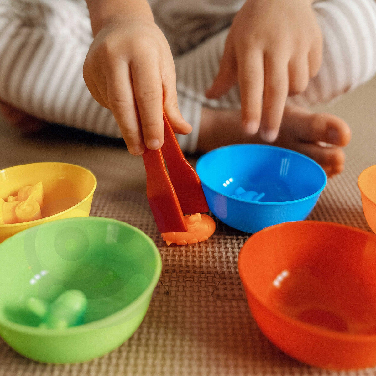 Woopie Montessori Cluiche Oideachais Feithiclí Sórtálaí Dath 44 ríomhaire.
