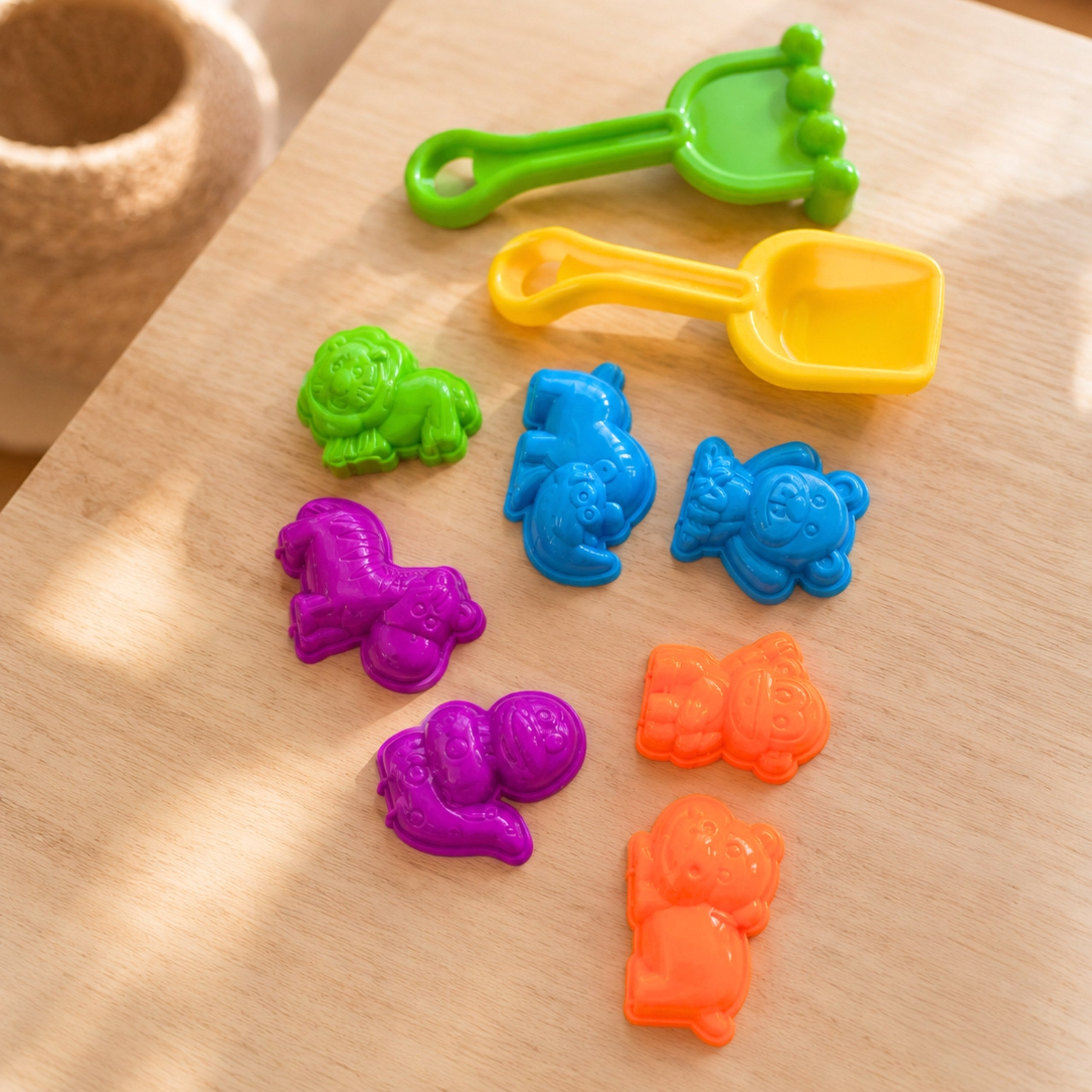 Woopie Kinetic Sand Set Animal Molds 3+