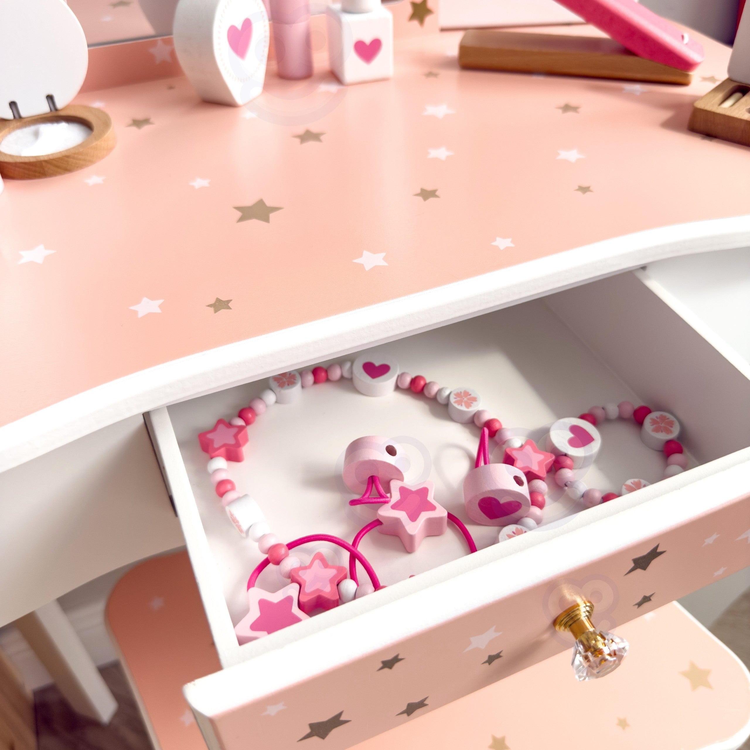 Toeletta Woopie in legno verde con specchio e accessori