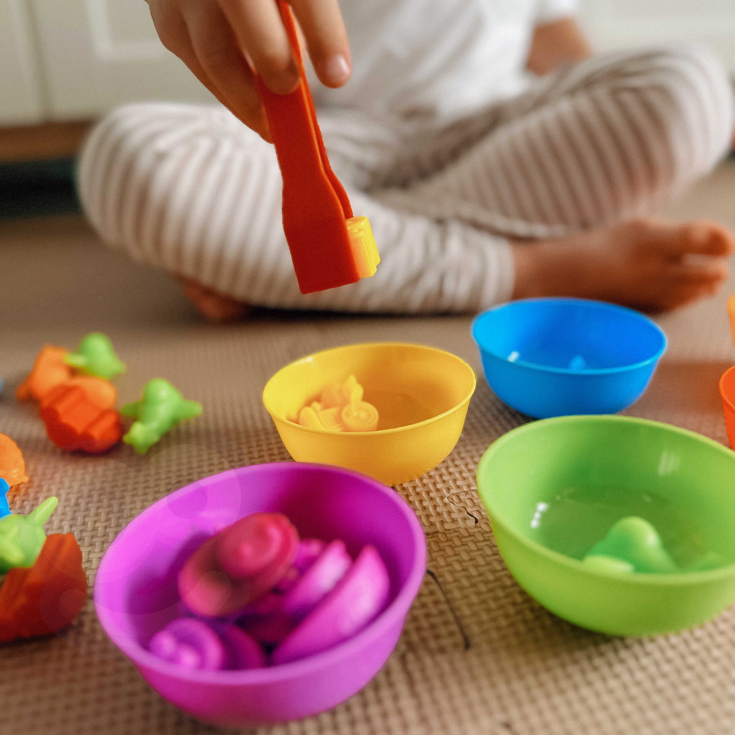 Woopie Montessori Cluiche Oideachais Feithiclí Sórtálaí Dath 44 ríomhaire.