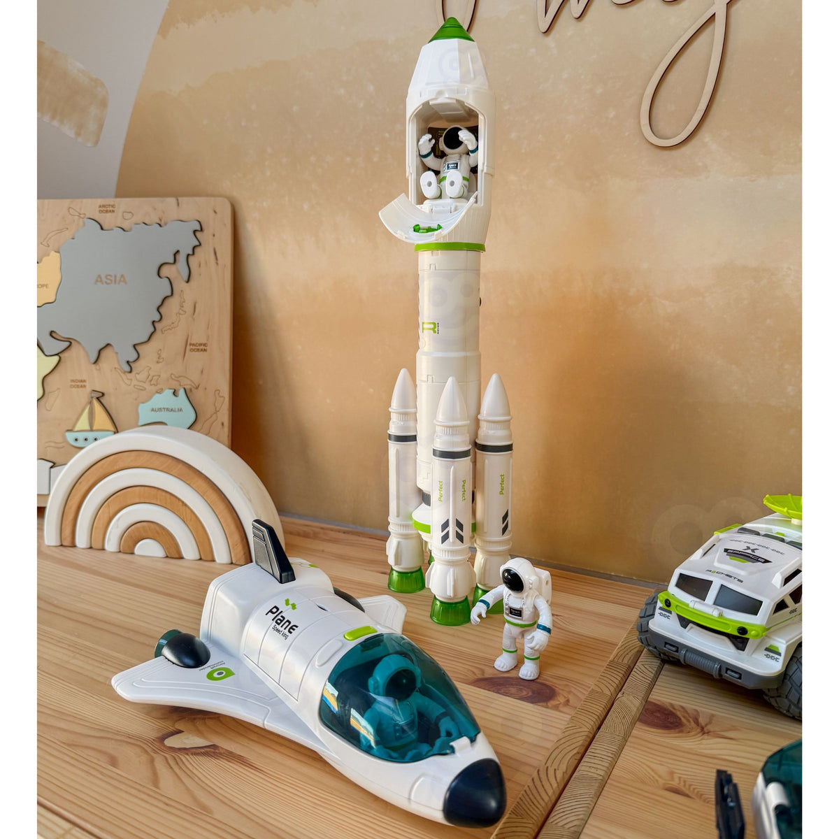 Ensemble spatial navette spatiale et rover Woopie