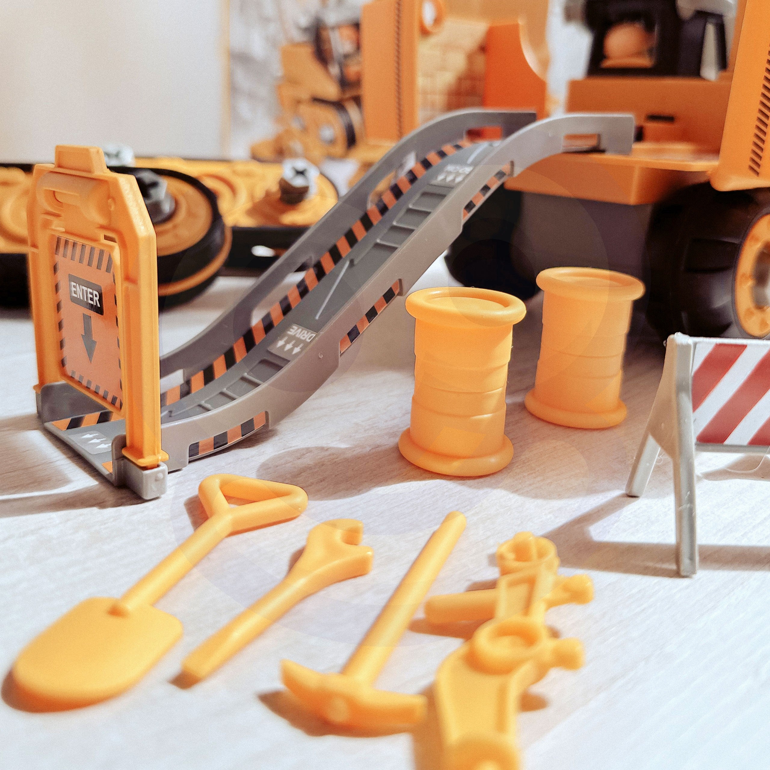 Láithreán Tógála Woopie Mega 5in1 Xxl Kit Scriúála Diy